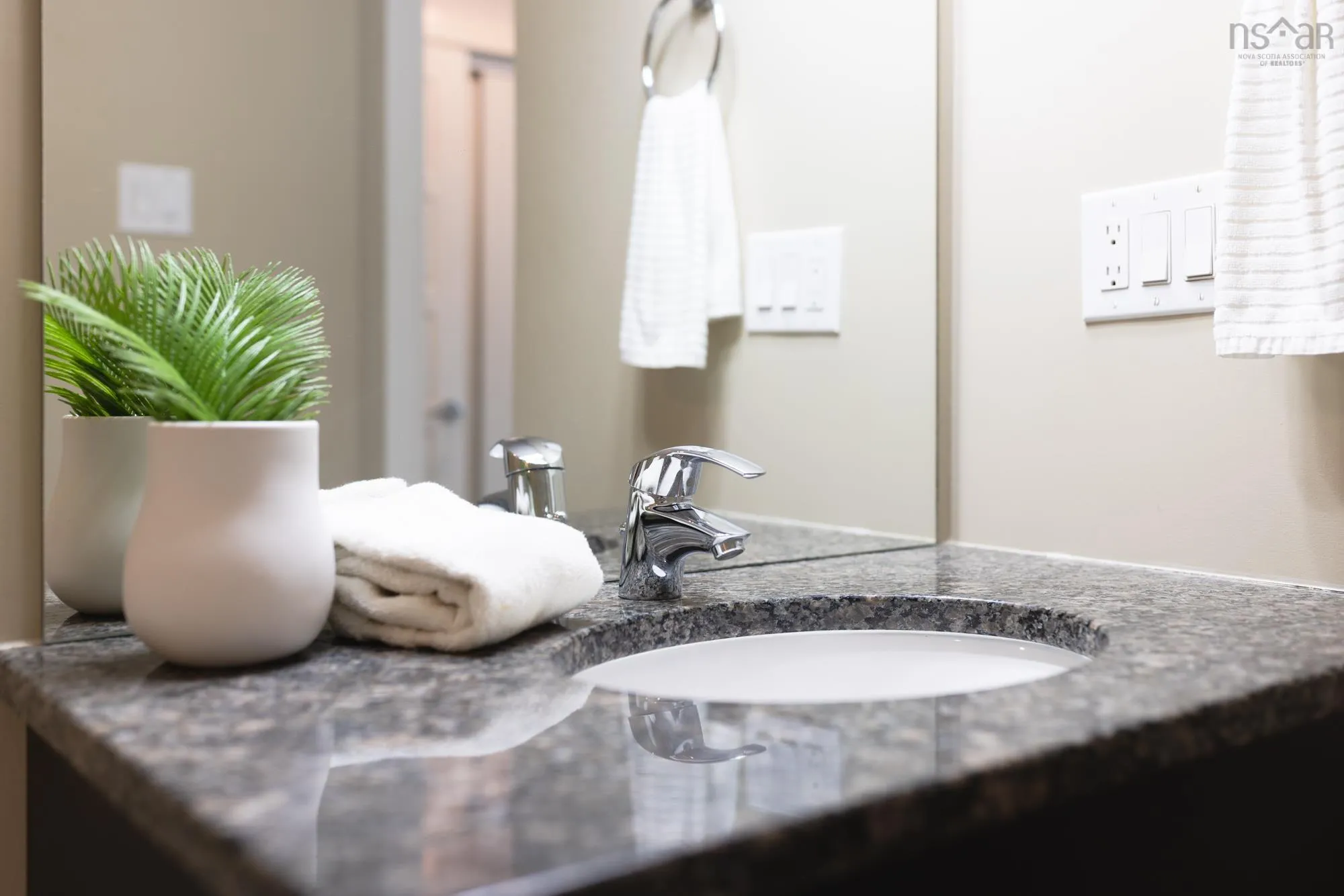 205-31 Kings Wharf Place, Dartmouth, NS B2Y 0C1, 2 Bedrooms Bedrooms, ,2 BathroomsBathrooms,Residential,For Sale,Kings Wharf,202521824