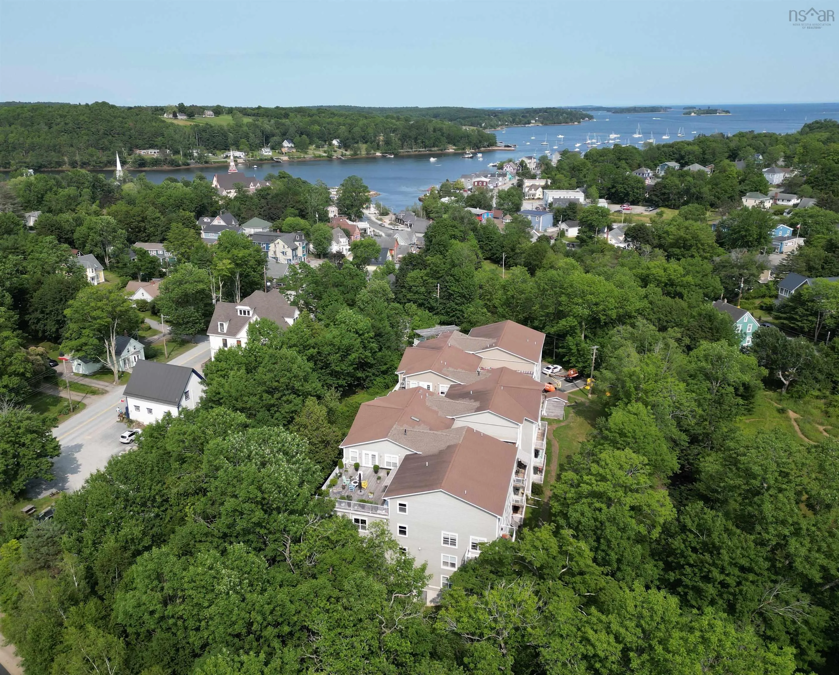 302-476 Main Street, Mahone Bay, NS B0J 2E0, 2 Bedrooms Bedrooms, ,2 BathroomsBathrooms,Residential,For Sale,Main,202518501