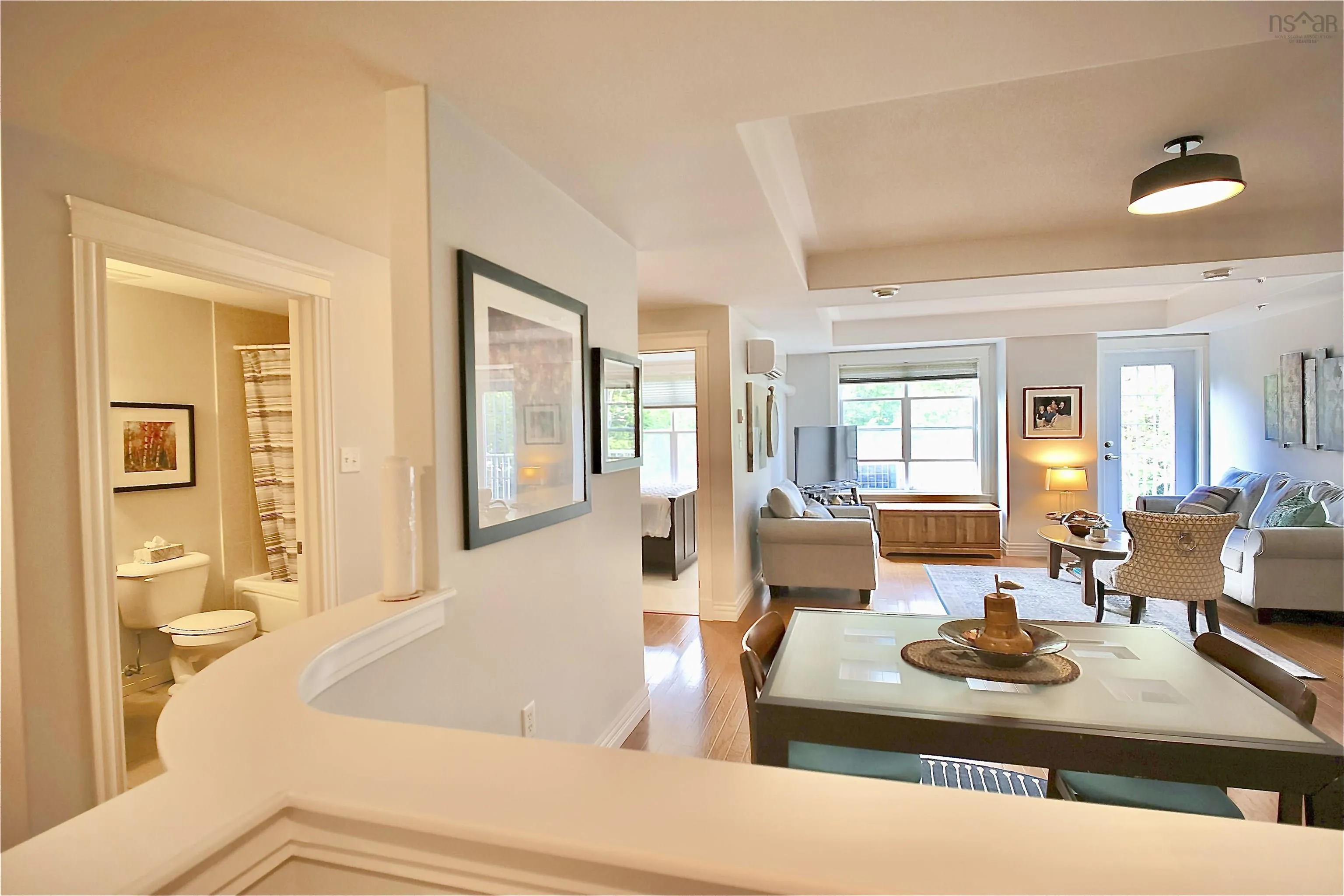 302-476 Main Street, Mahone Bay, NS B0J 2E0, 2 Bedrooms Bedrooms, ,2 BathroomsBathrooms,Residential,For Sale,Main,202518501