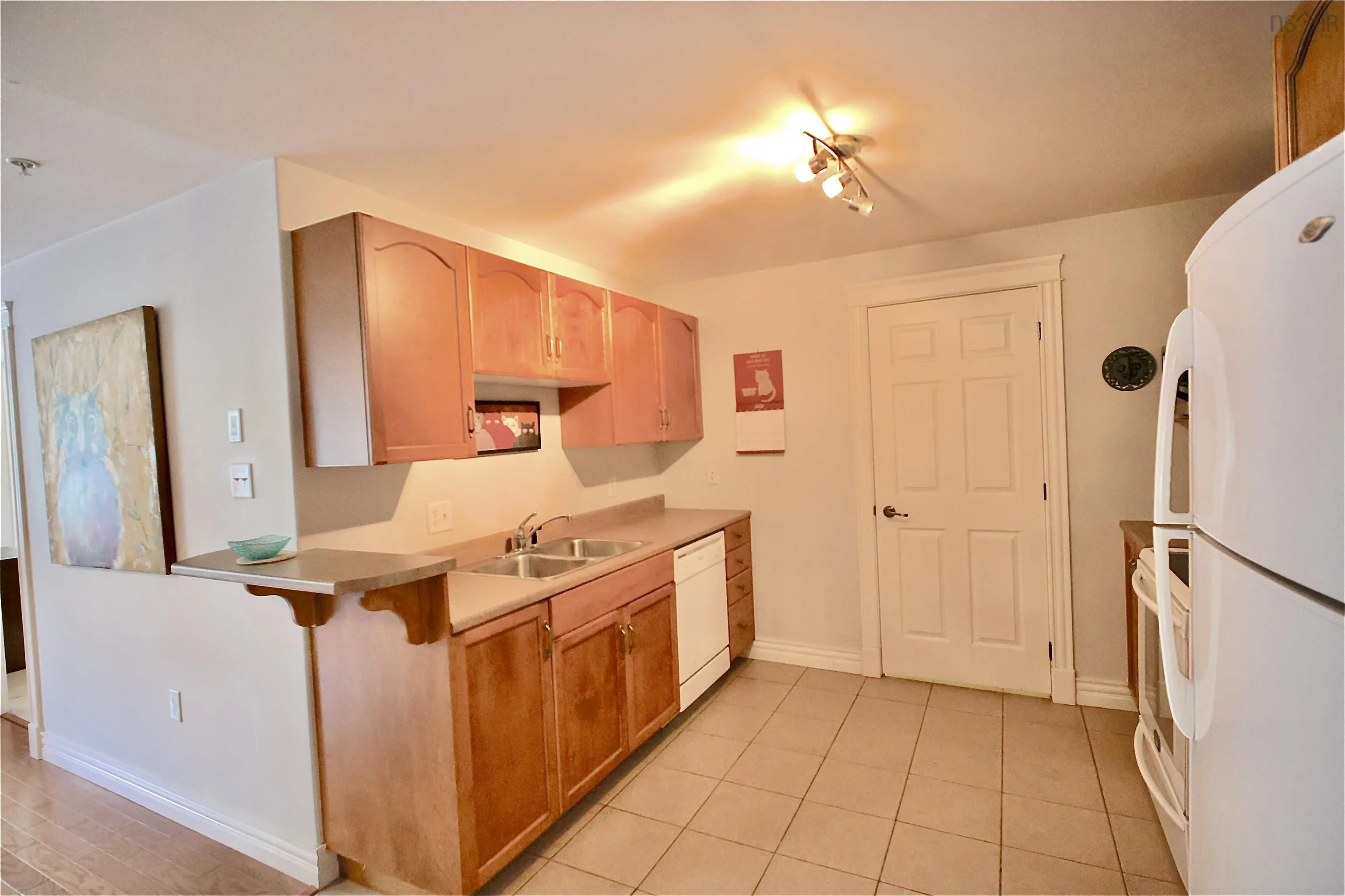 302-476 Main Street, Mahone Bay, NS B0J 2E0, 2 Bedrooms Bedrooms, ,2 BathroomsBathrooms,Residential,For Sale,Main,202518501