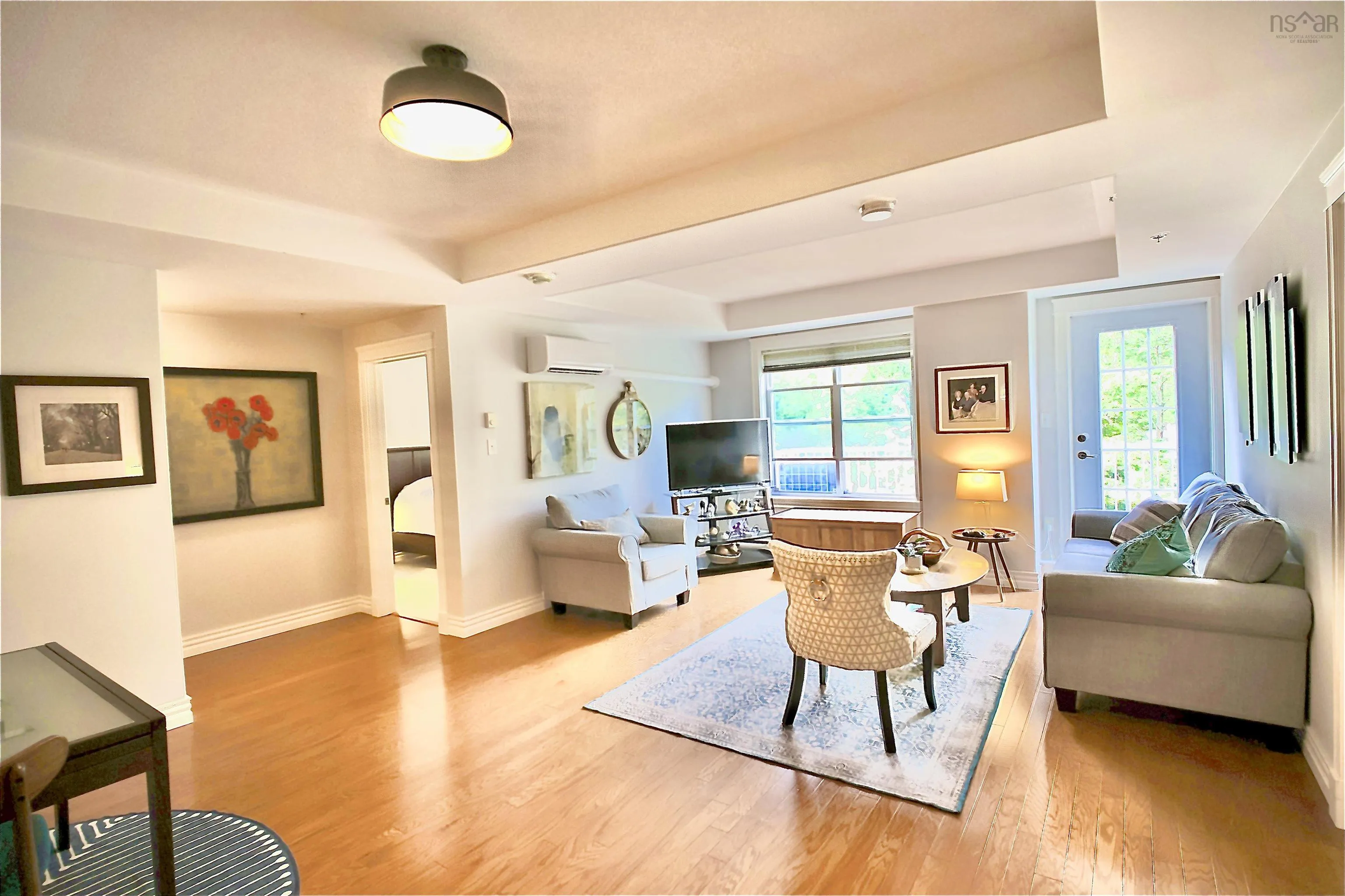 302-476 Main Street, Mahone Bay, NS B0J 2E0, 2 Bedrooms Bedrooms, ,2 BathroomsBathrooms,Residential,For Sale,Main,202518501
