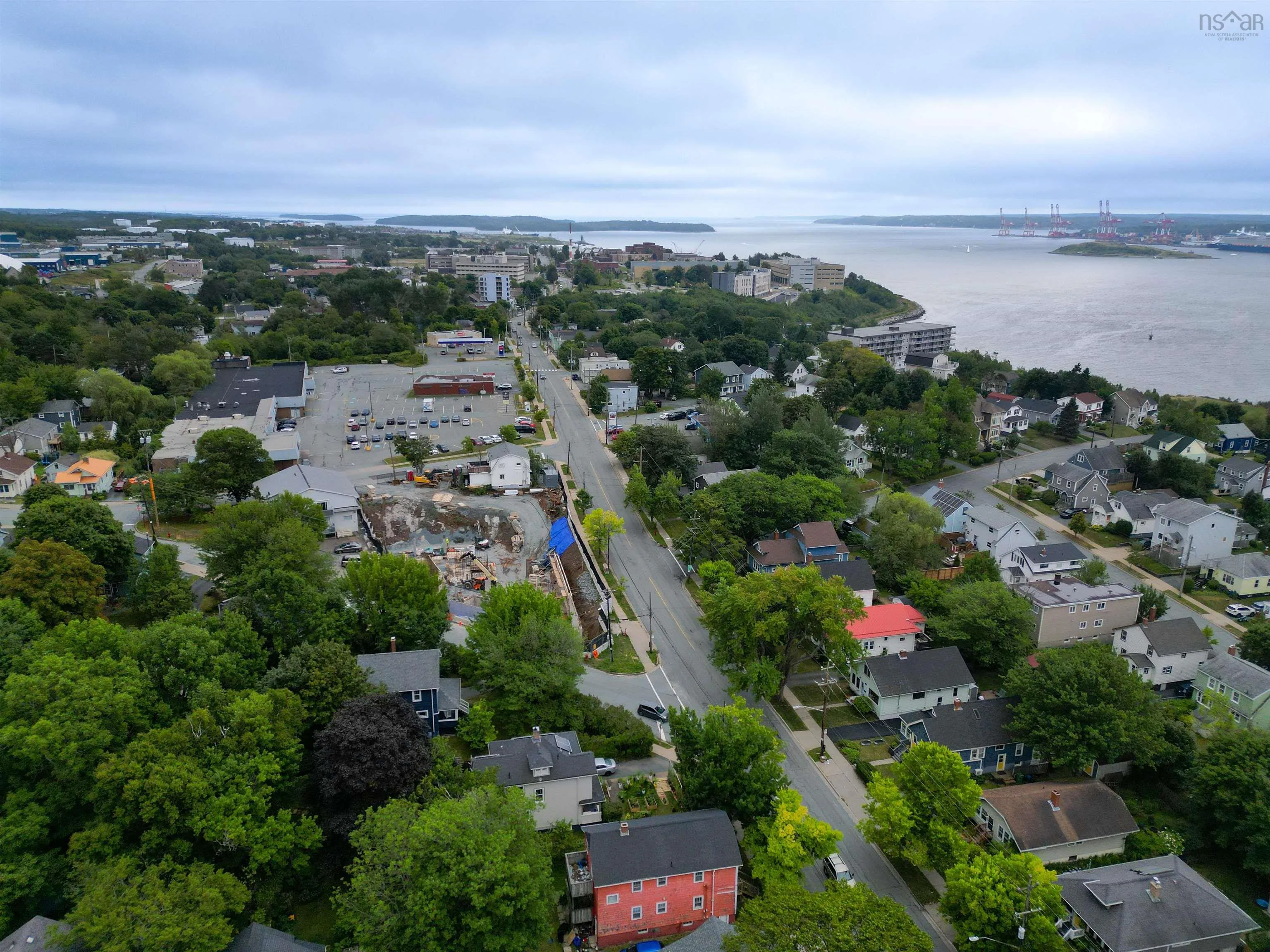 3 Southdale Street, Dartmouth, NS B2Y 2H7, 4 Bedrooms Bedrooms, ,1 BathroomBathrooms,Residential,For Sale,Southdale,202522690