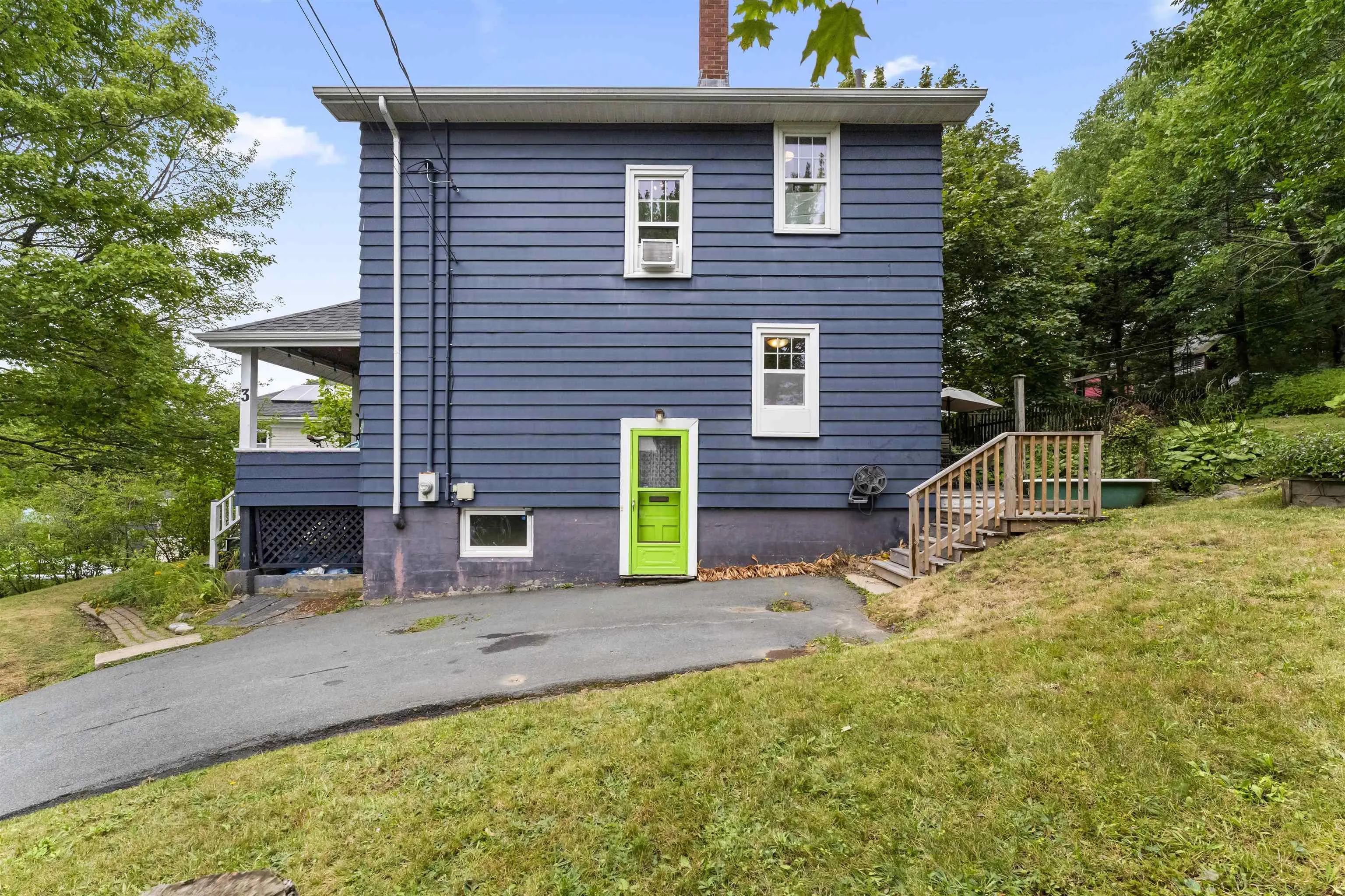 3 Southdale Street, Dartmouth, NS B2Y 2H7, 4 Bedrooms Bedrooms, ,1 BathroomBathrooms,Residential,For Sale,Southdale,202522690