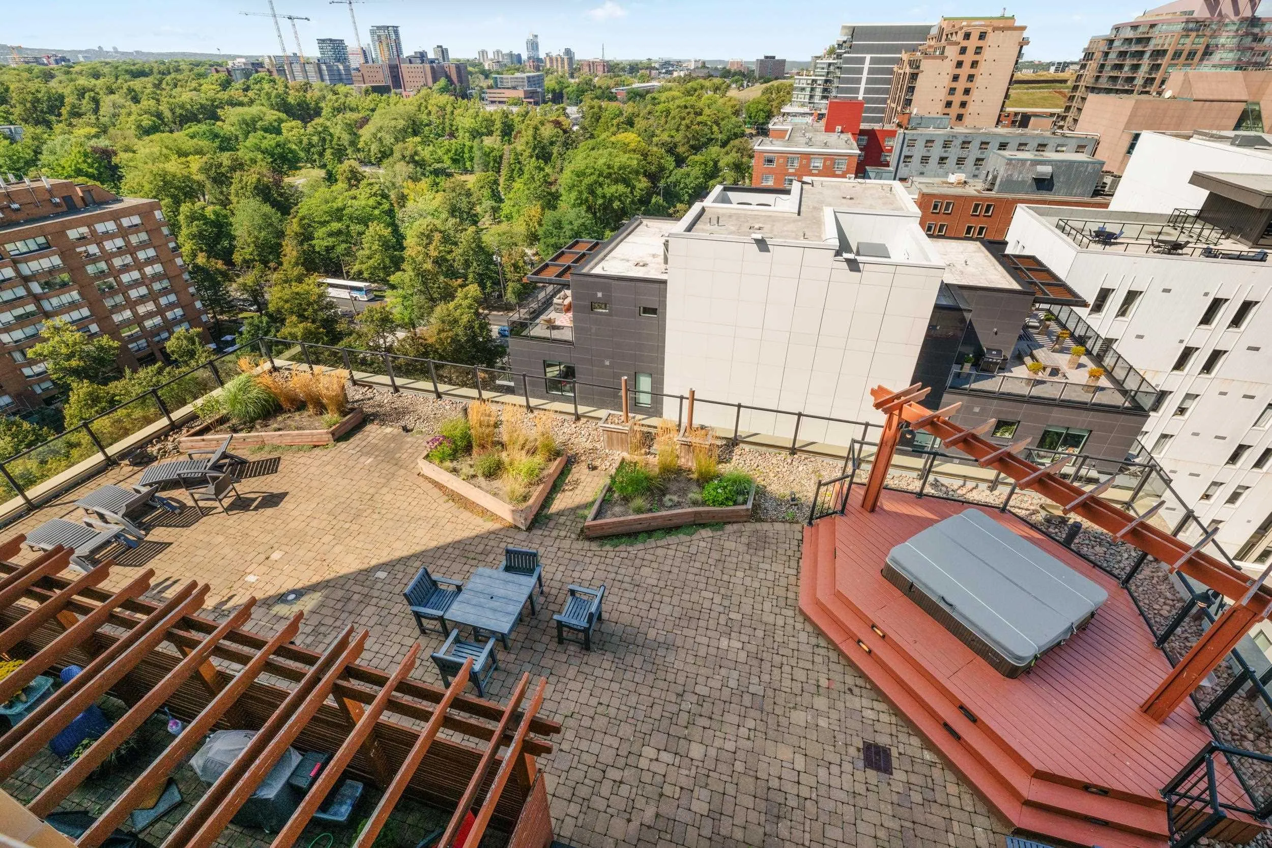 1602-1445 South Park Street, Halifax, NS B3J 0B6, 2 Bedrooms Bedrooms, ,2 BathroomsBathrooms,Residential,For Sale,South Park,202522974
