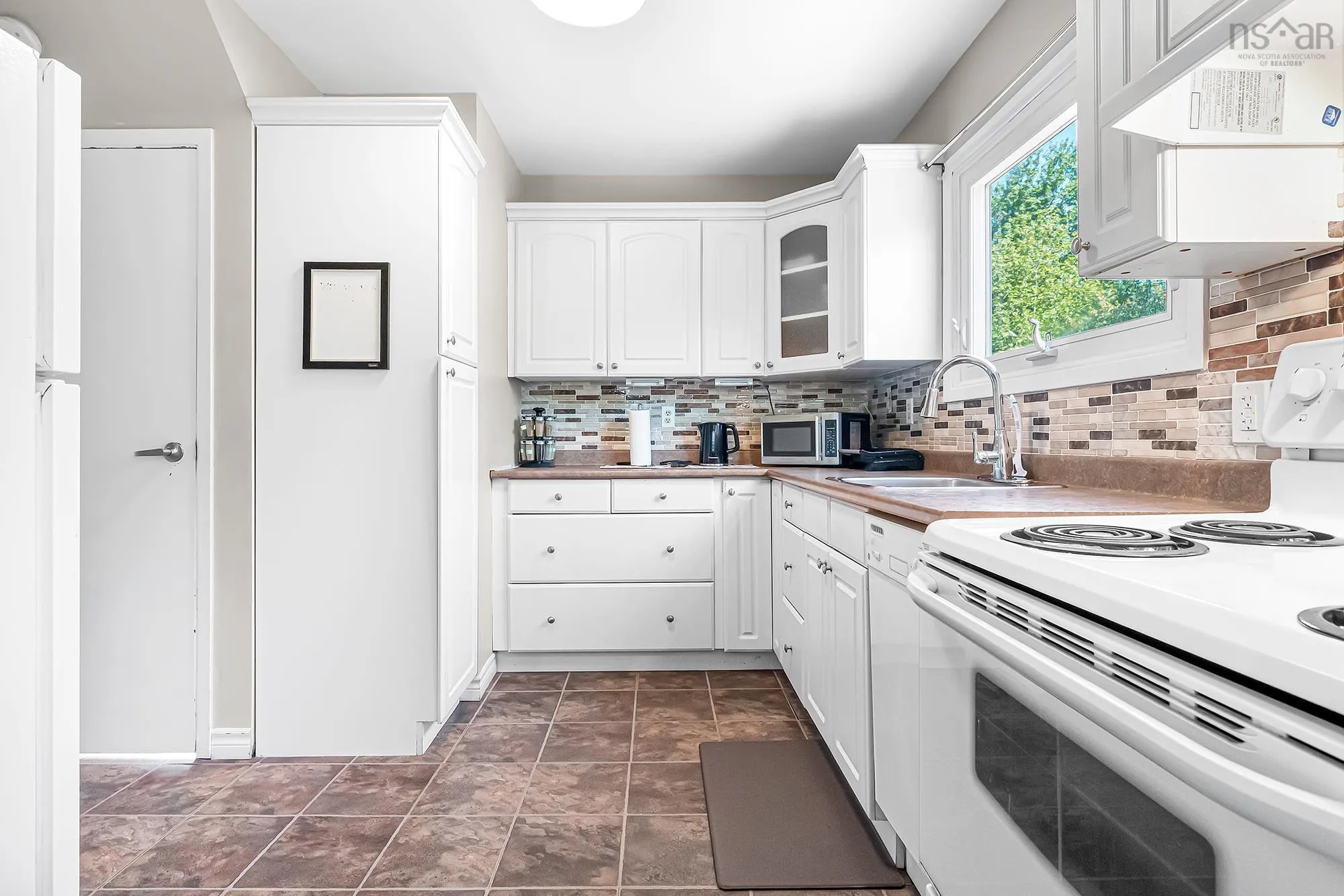 365 Arklow Drive, Cole Harbour, NS B2W 4S1, 3 Bedrooms Bedrooms, ,2 BathroomsBathrooms,Residential,For Sale,Arklow,202520430