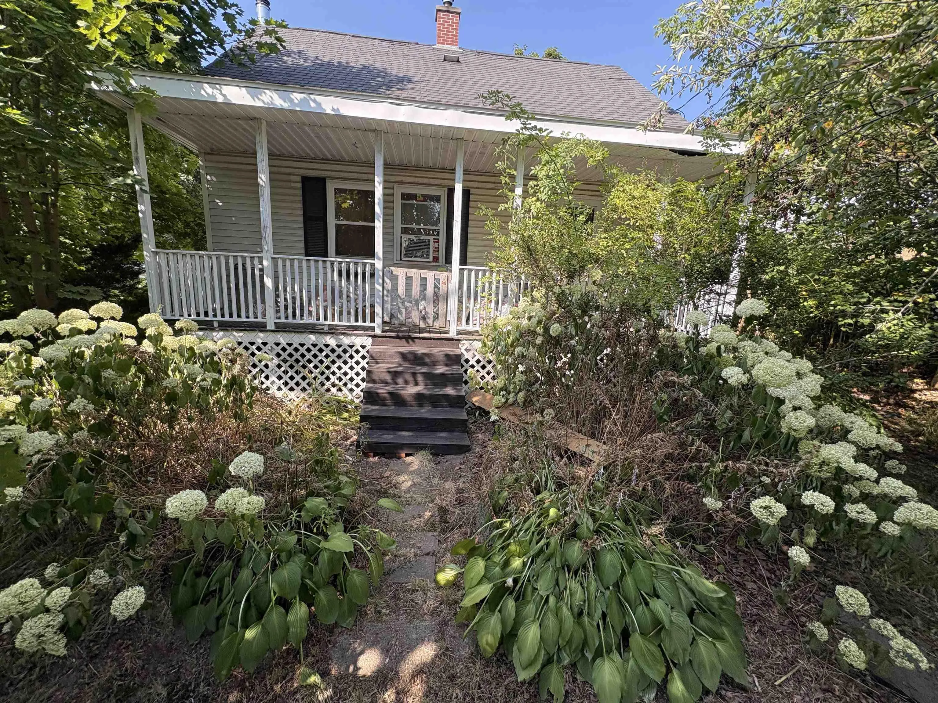6 Station Road, Enfield, NS B2T 1C9, 4 Bedrooms Bedrooms, ,2 BathroomsBathrooms,Residential,For Sale,Station,202520597