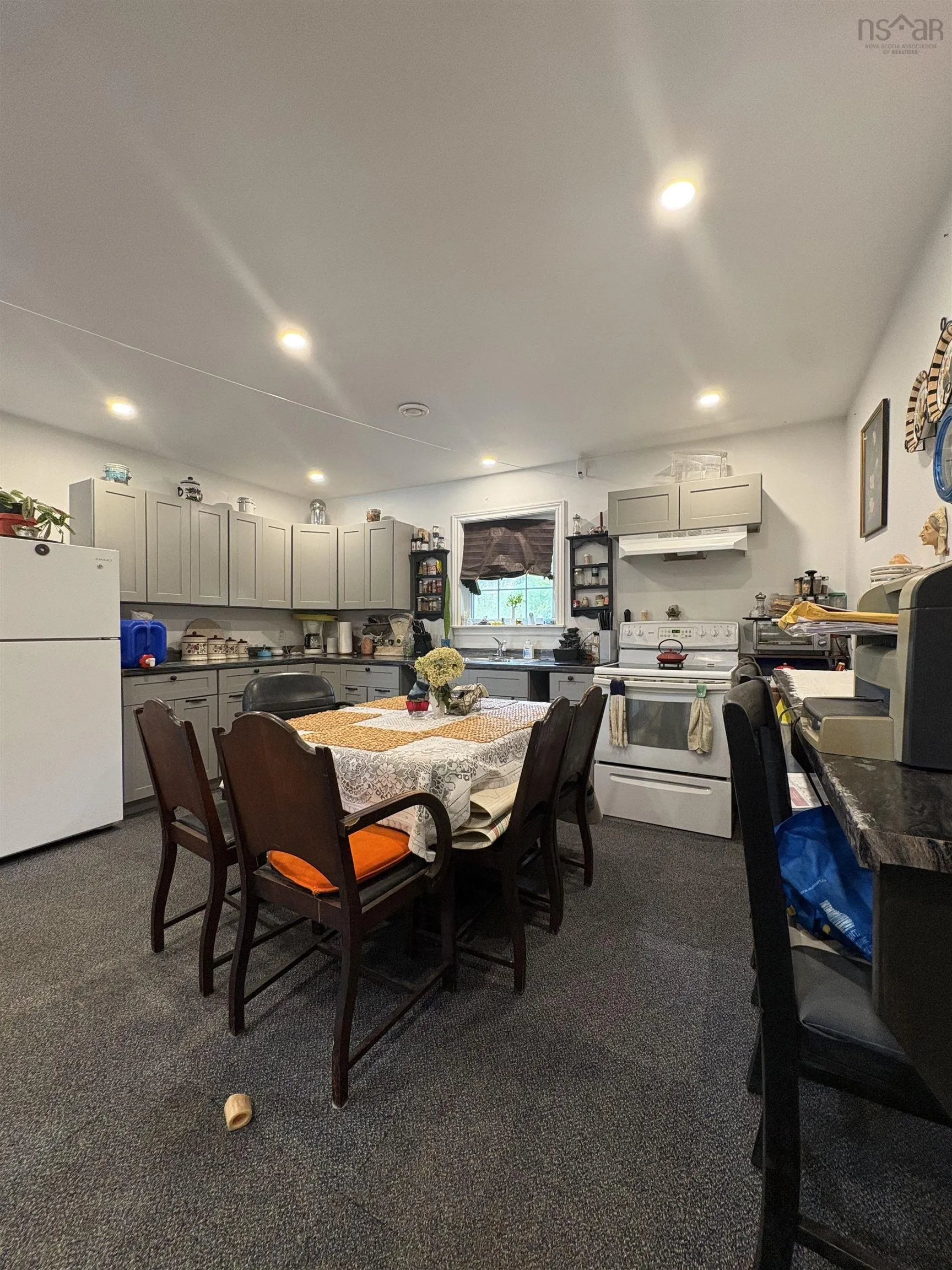 6 Station Road, Enfield, NS B2T 1C9, 4 Bedrooms Bedrooms, ,2 BathroomsBathrooms,Residential,For Sale,Station,202520597