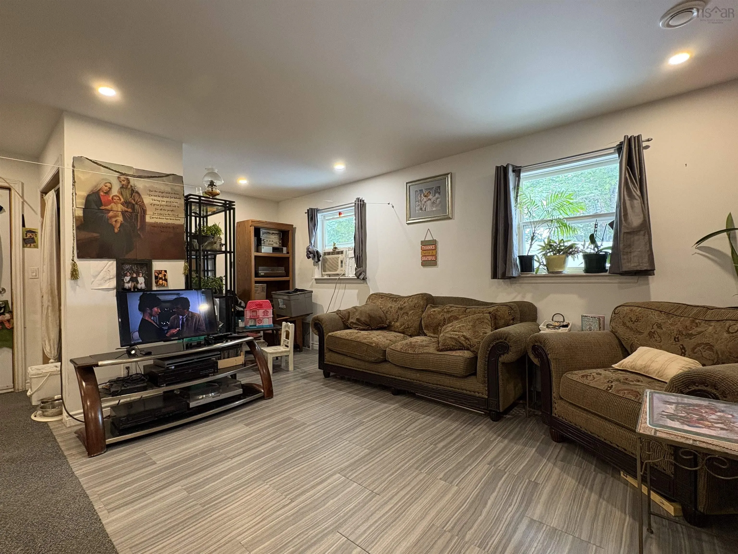 6 Station Road, Enfield, NS B2T 1C9, 4 Bedrooms Bedrooms, ,2 BathroomsBathrooms,Residential,For Sale,Station,202520597