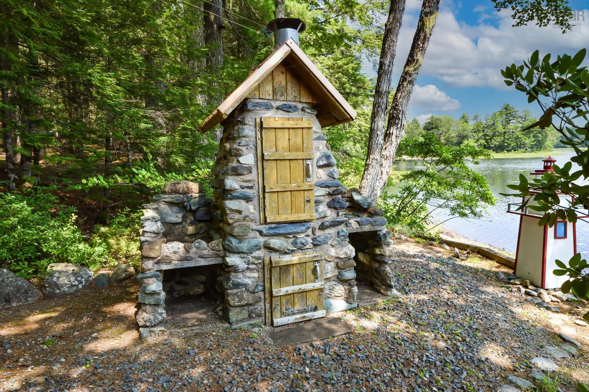 491 Peters Point Road, South Brookfield, NS B0T 1X0, 2 Bedrooms Bedrooms, ,2 BathroomsBathrooms,Residential,For Sale,Peters Point,202518338