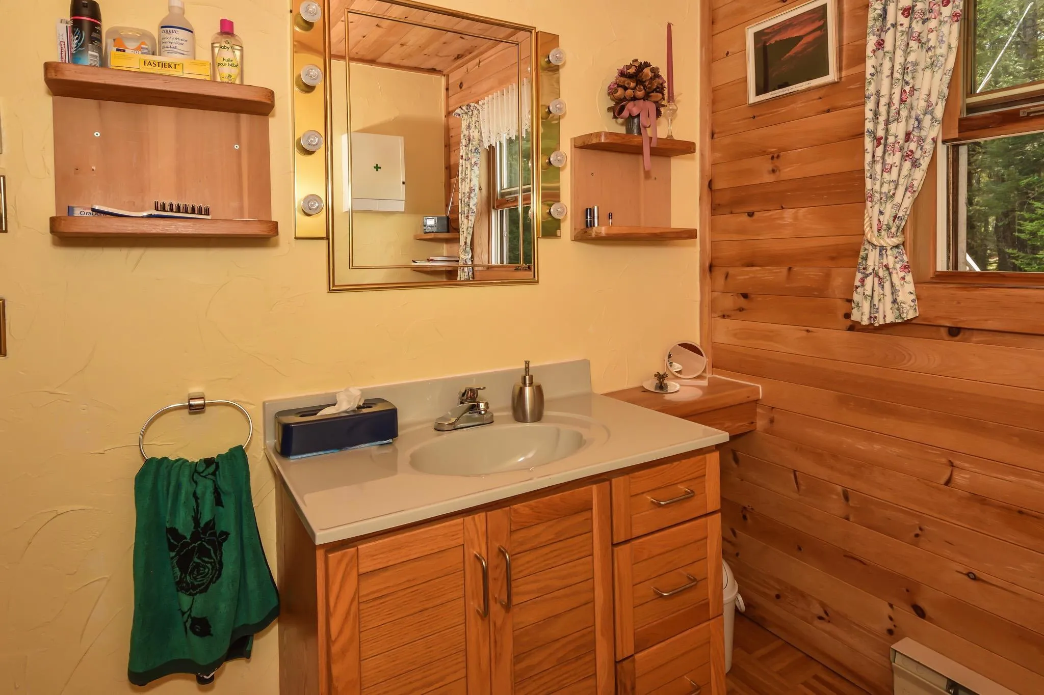 491 Peters Point Road, South Brookfield, NS B0T 1X0, 2 Bedrooms Bedrooms, ,2 BathroomsBathrooms,Residential,For Sale,Peters Point,202518338