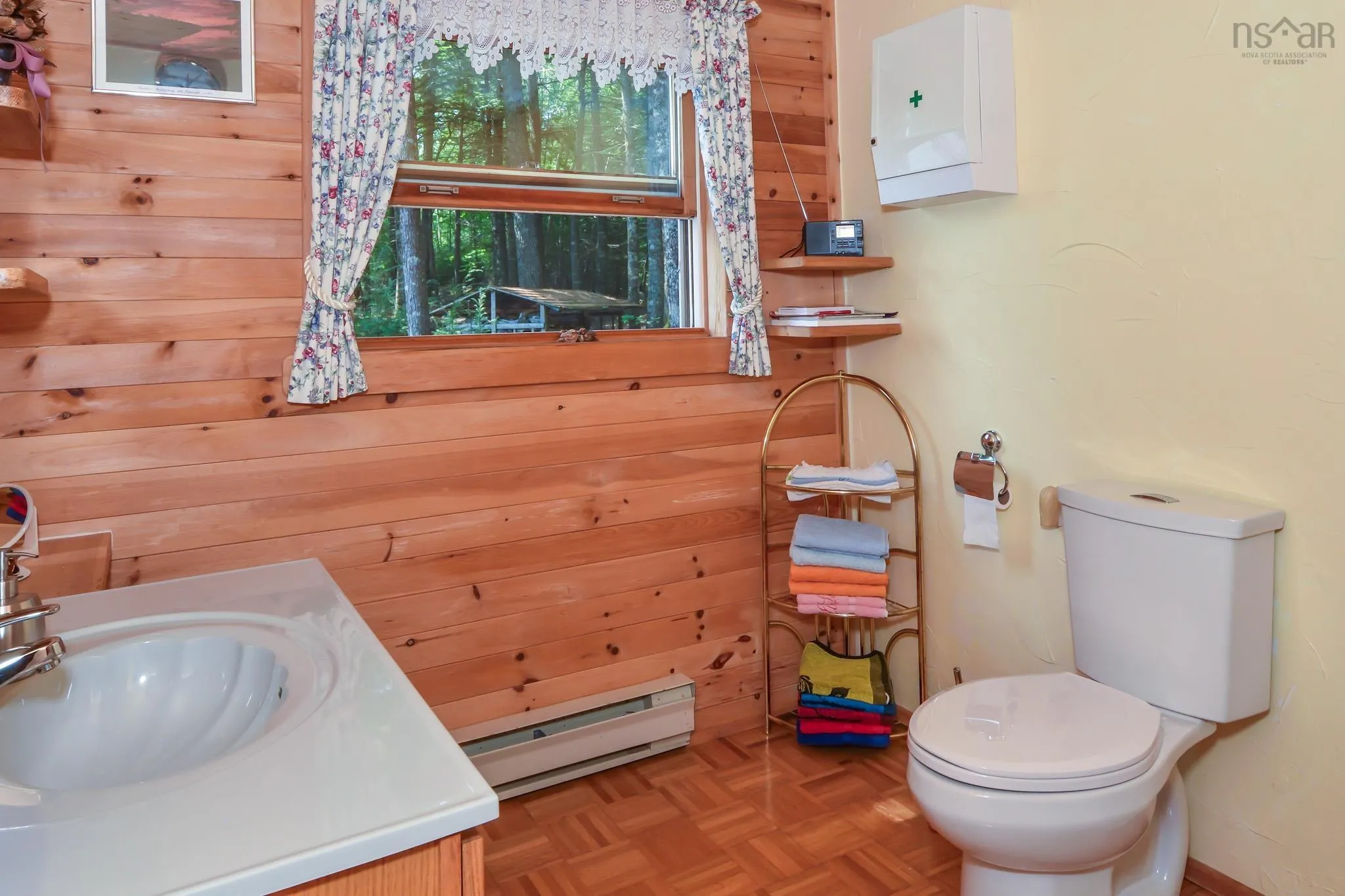 491 Peters Point Road, South Brookfield, NS B0T 1X0, 2 Bedrooms Bedrooms, ,2 BathroomsBathrooms,Residential,For Sale,Peters Point,202518338