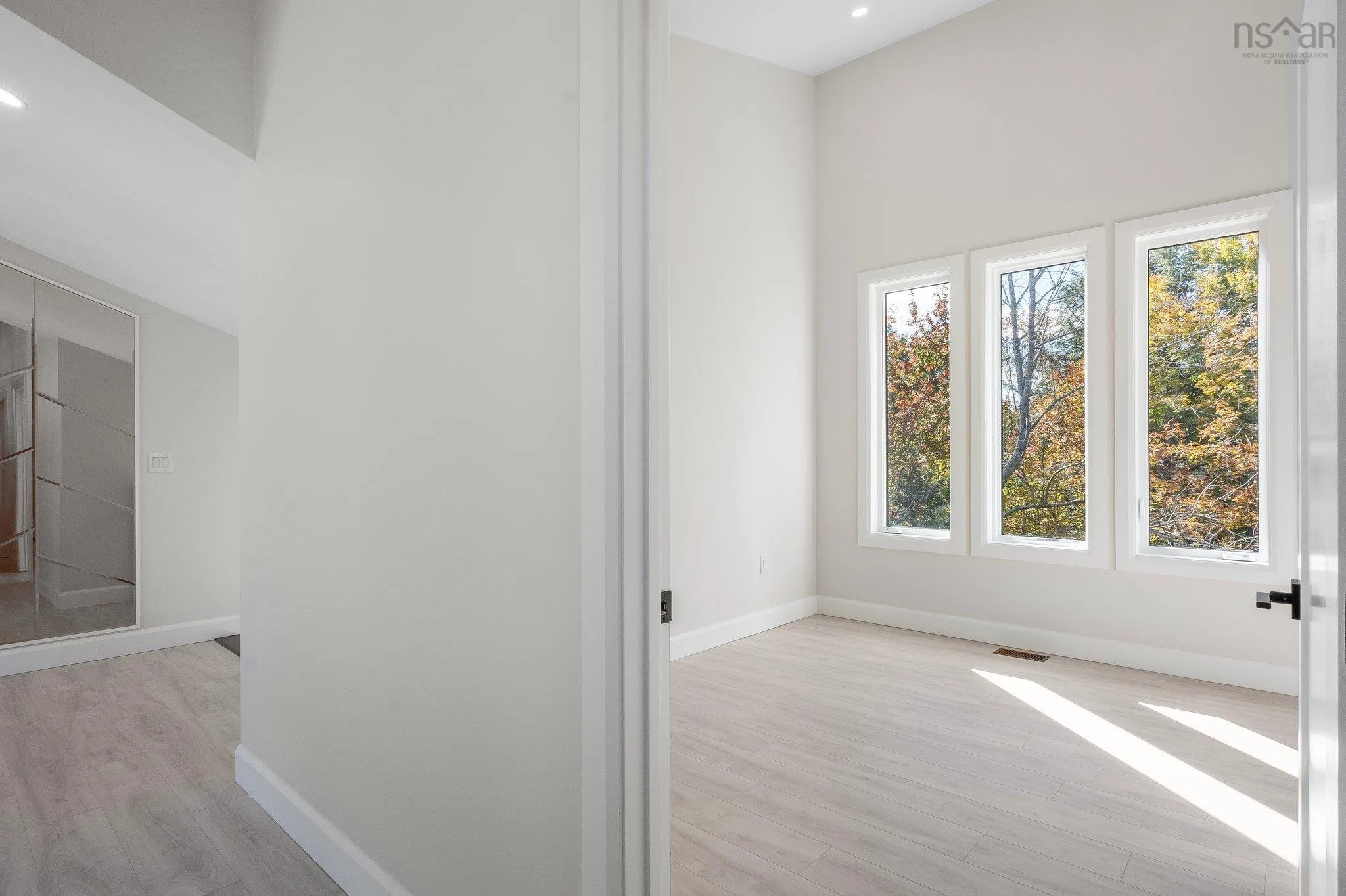 80 Hammonds Plains Road, Bedford Ns B4a 0h8, 6 Bedrooms Bedrooms, ,4 BathroomsBathrooms,Residential,For Sale,Hammonds Plains,202506774