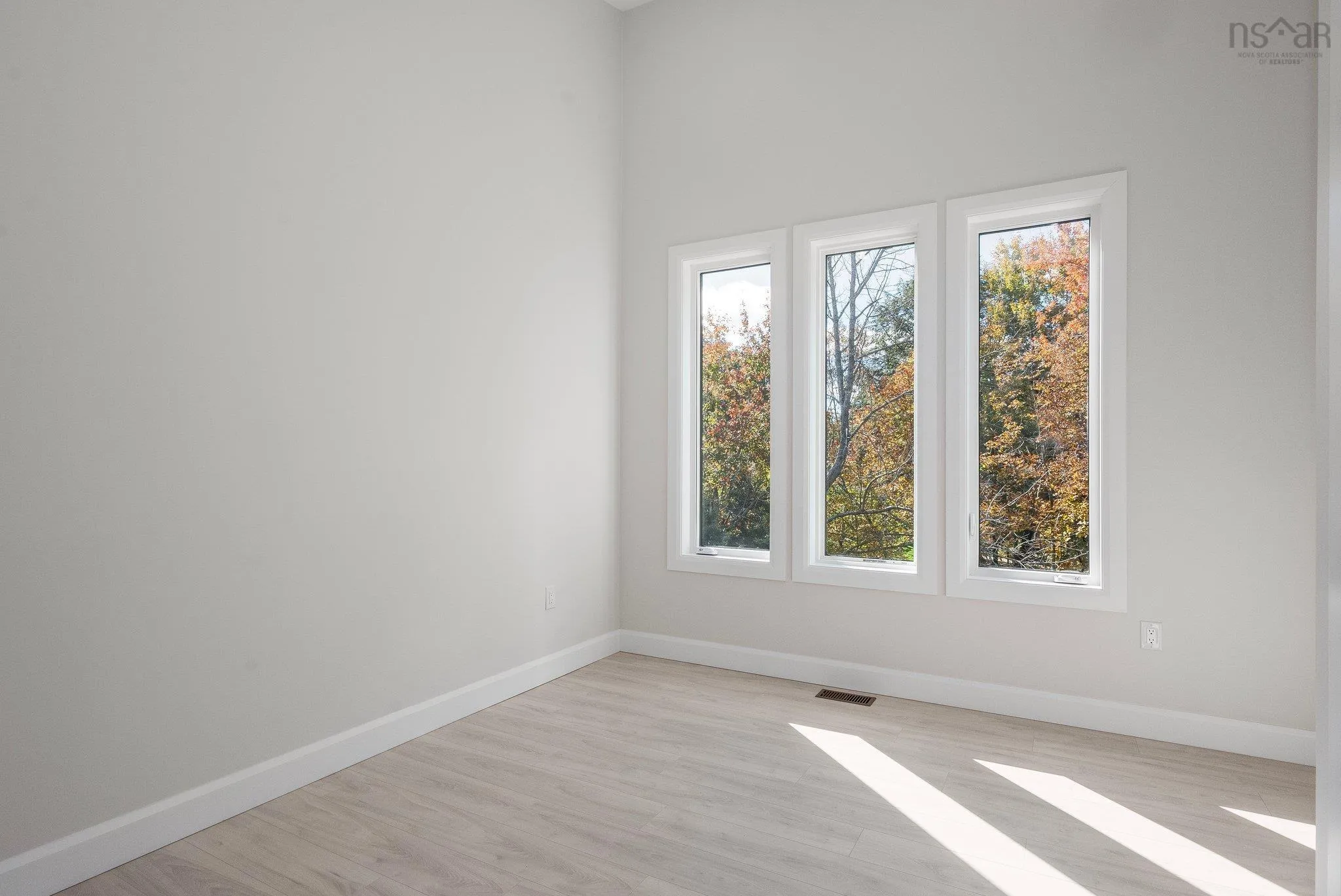 80 Hammonds Plains Road, Bedford Ns B4a 0h8, 6 Bedrooms Bedrooms, ,4 BathroomsBathrooms,Residential,For Sale,Hammonds Plains,202506774