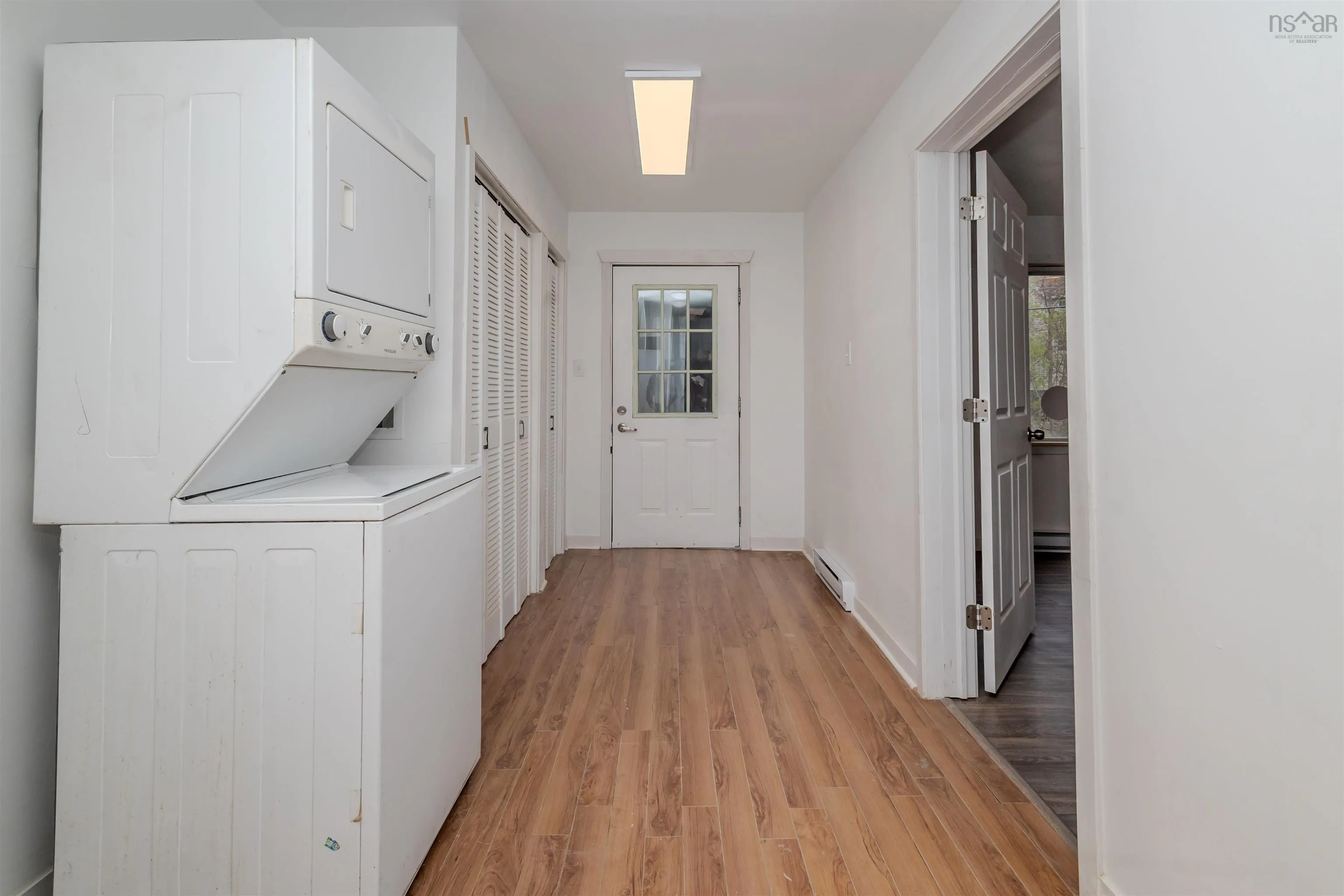 174 Brookland Street, Sydney, NS B1P 5B6, 4 Bedrooms Bedrooms, ,Residential Income,For Sale,Brookland,202511679