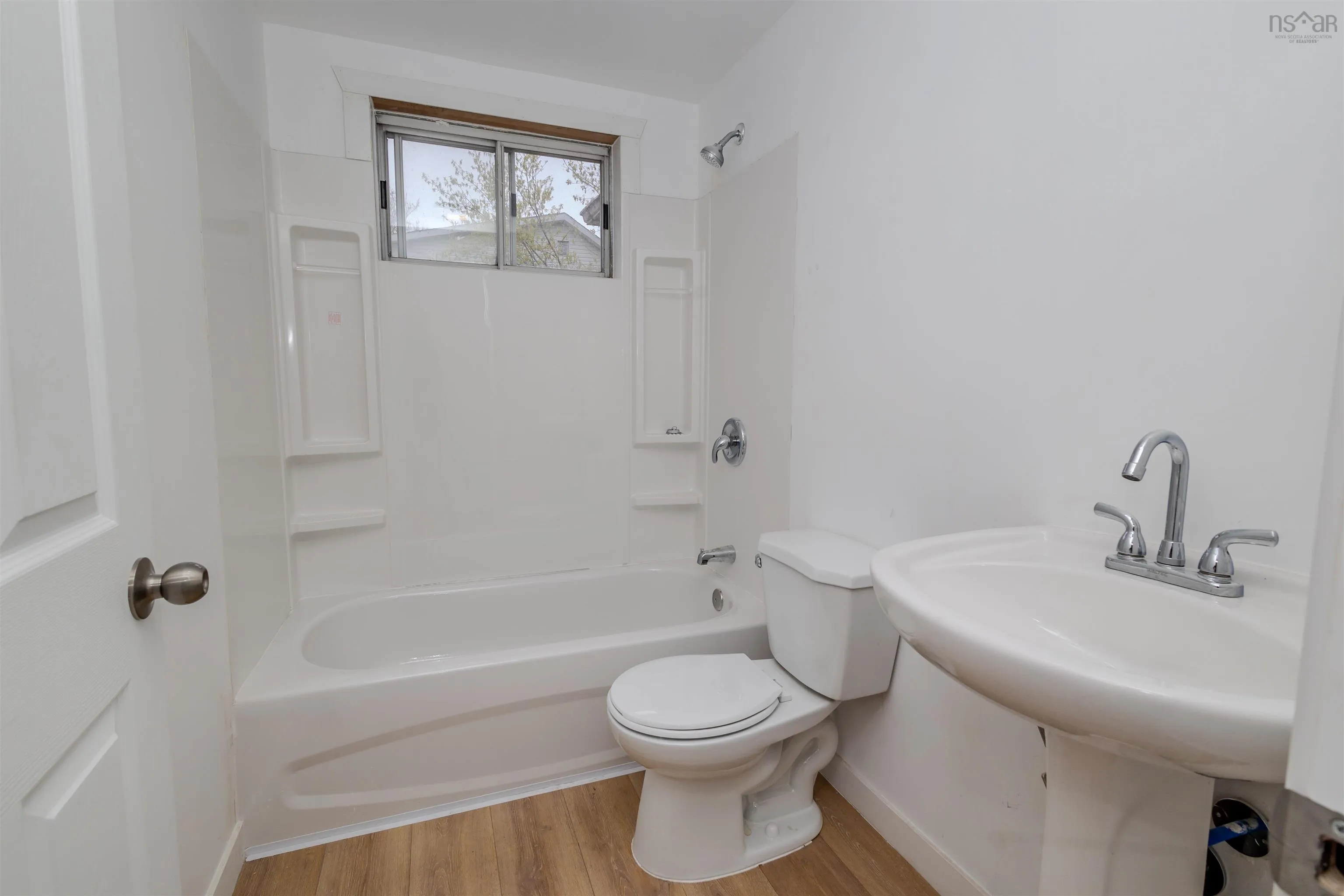 174 Brookland Street, Sydney, NS B1P 5B6, 4 Bedrooms Bedrooms, ,Residential Income,For Sale,Brookland,202511679