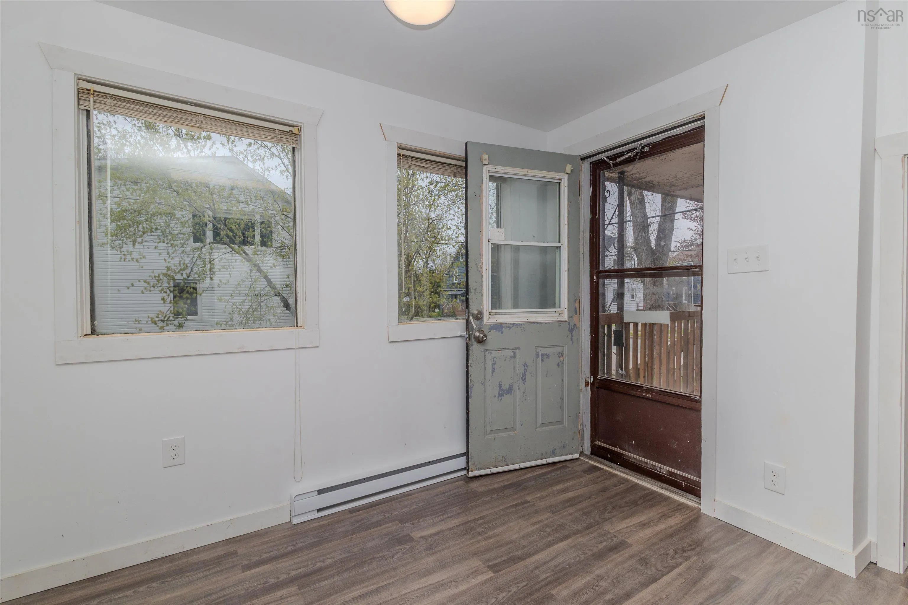 174 Brookland Street, Sydney, NS B1P 5B6, 4 Bedrooms Bedrooms, ,Residential Income,For Sale,Brookland,202511679