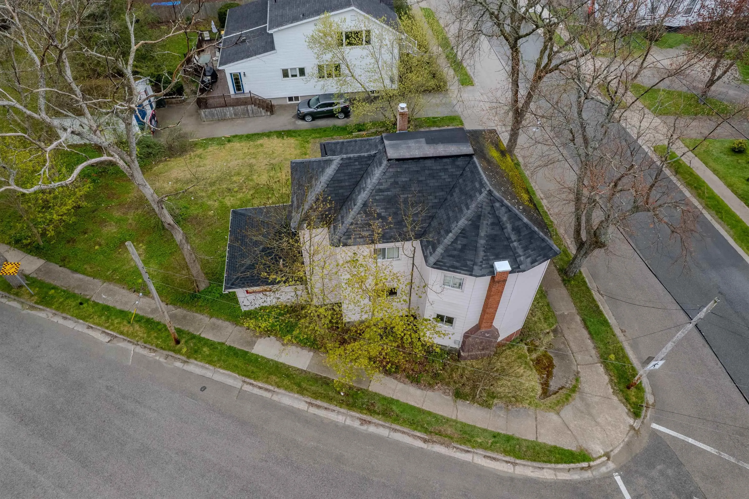 174 Brookland Street, Sydney, NS B1P 5B6, 4 Bedrooms Bedrooms, ,Residential Income,For Sale,Brookland,202511679