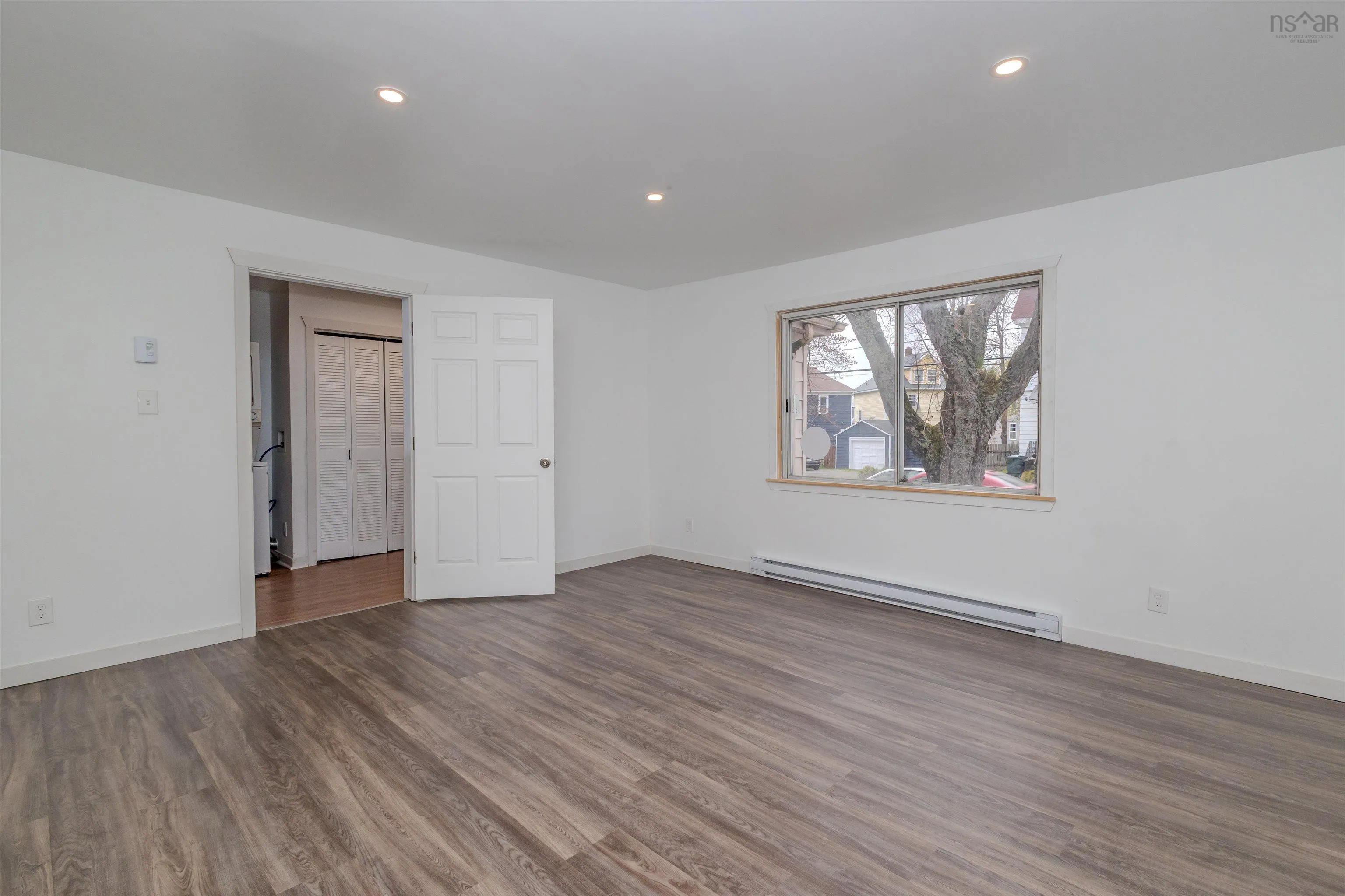 174 Brookland Street, Sydney, NS B1P 5B6, 4 Bedrooms Bedrooms, ,Residential Income,For Sale,Brookland,202511679