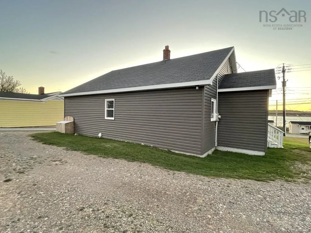 3 Chemin De Susanne Road, Chéticamp, NS B0E 1H0, 3 Bedrooms Bedrooms, ,1 BathroomBathrooms,Residential,For Sale,Chemin De Susanne,202524762