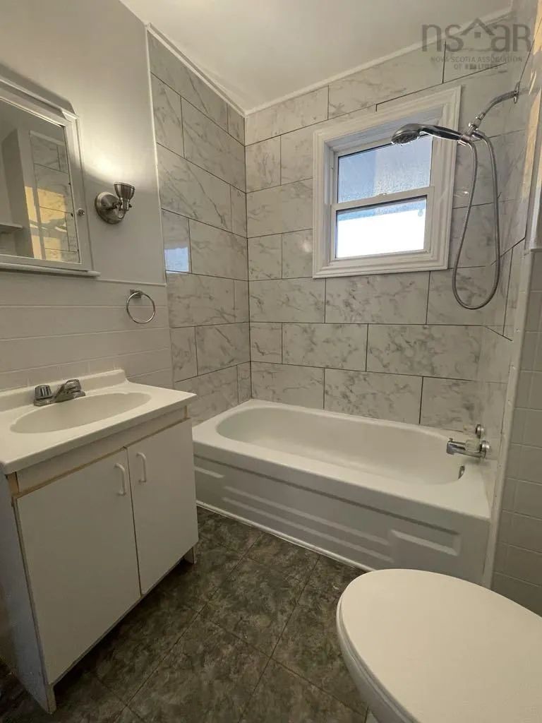 3 Chemin De Susanne Road, Chéticamp, NS B0E 1H0, 3 Bedrooms Bedrooms, ,1 BathroomBathrooms,Residential,For Sale,Chemin De Susanne,202524762