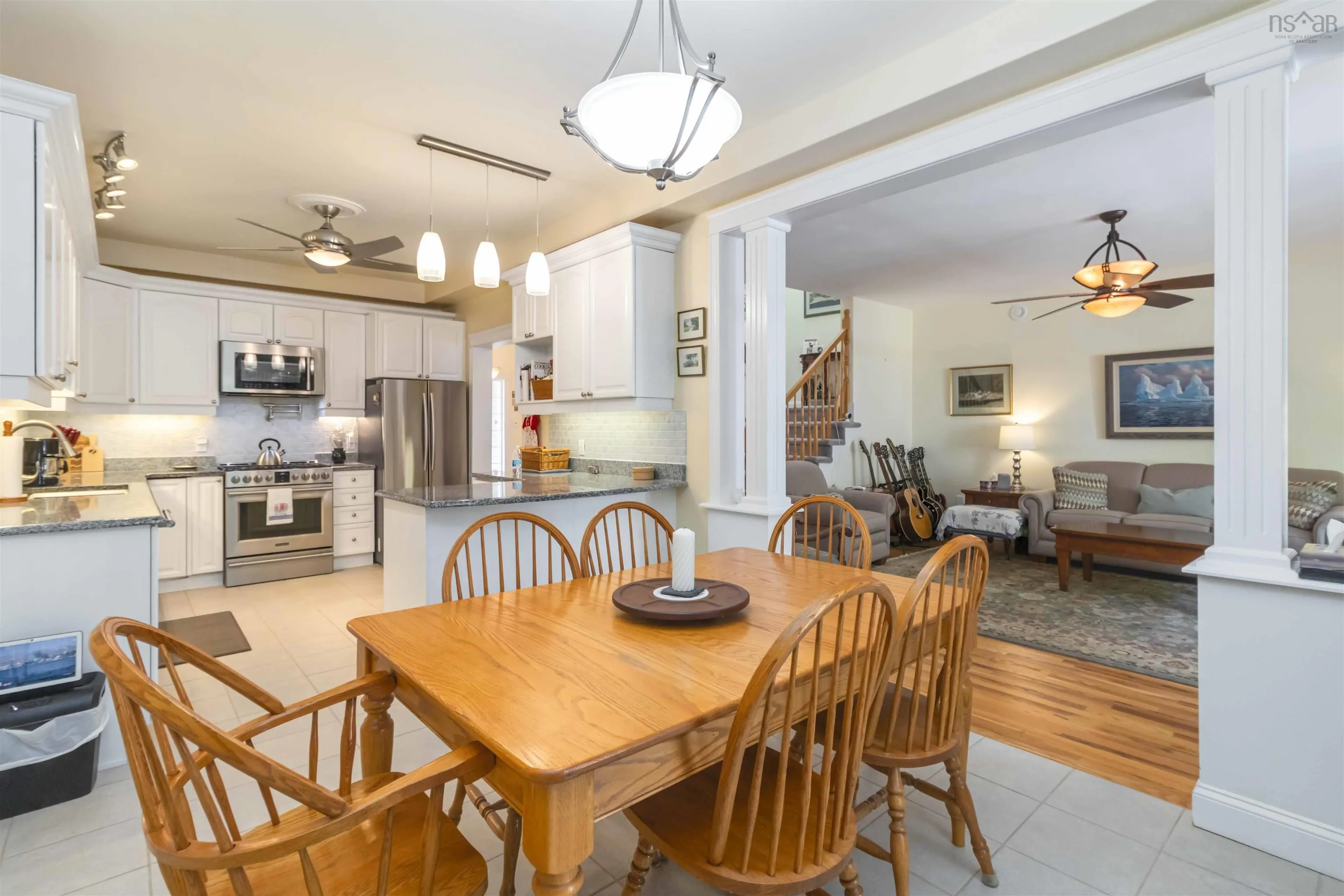 34 Greenside Lane, Hammonds Plains, NS B4B 2A1, 3 Bedrooms Bedrooms, ,4 BathroomsBathrooms,Residential,For Sale,Greenside,202520062