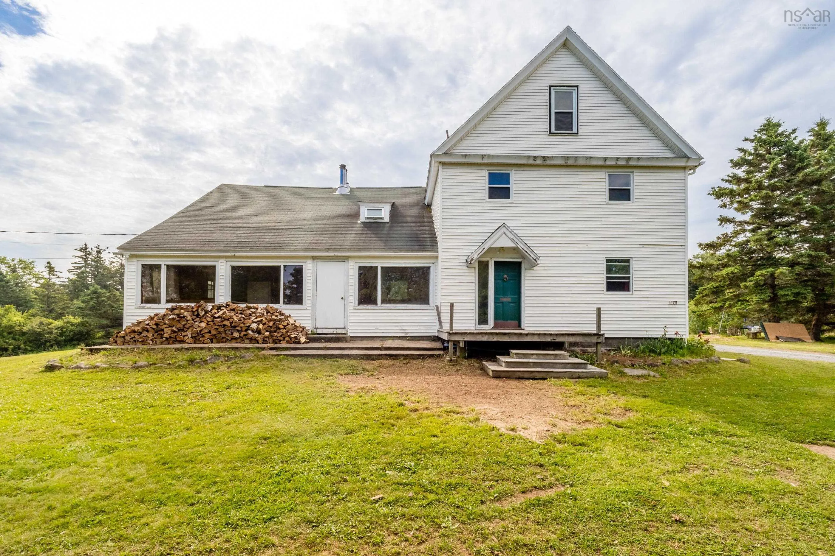 3278 Highway 1, Upper Clements, NS B0S 1A0, 6 Bedrooms Bedrooms, ,3 BathroomsBathrooms,Residential,For Sale,Highway 1,202516058