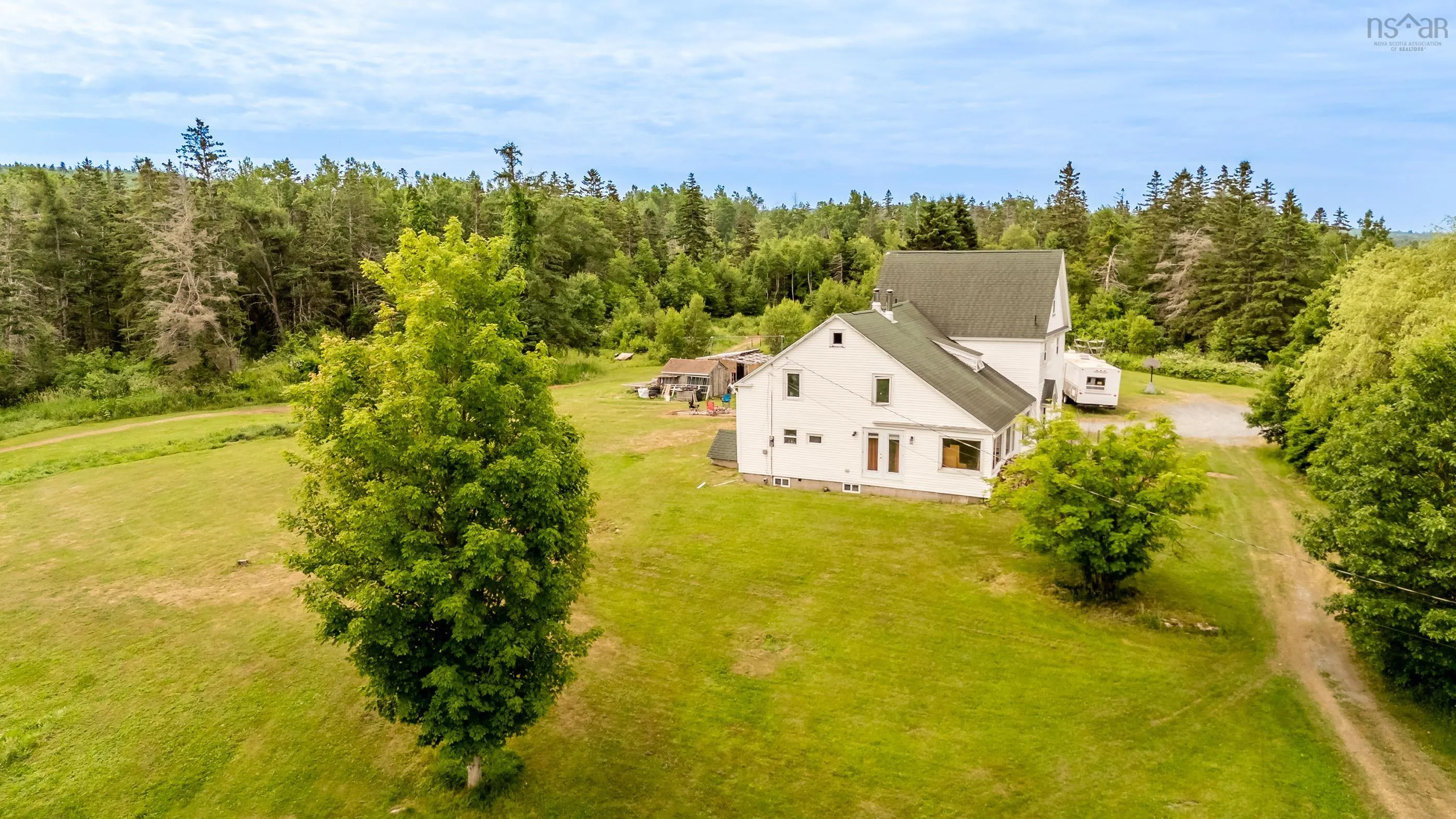 3278 Highway 1, Upper Clements, NS B0S 1A0, 6 Bedrooms Bedrooms, ,3 BathroomsBathrooms,Residential,For Sale,Highway 1,202516058