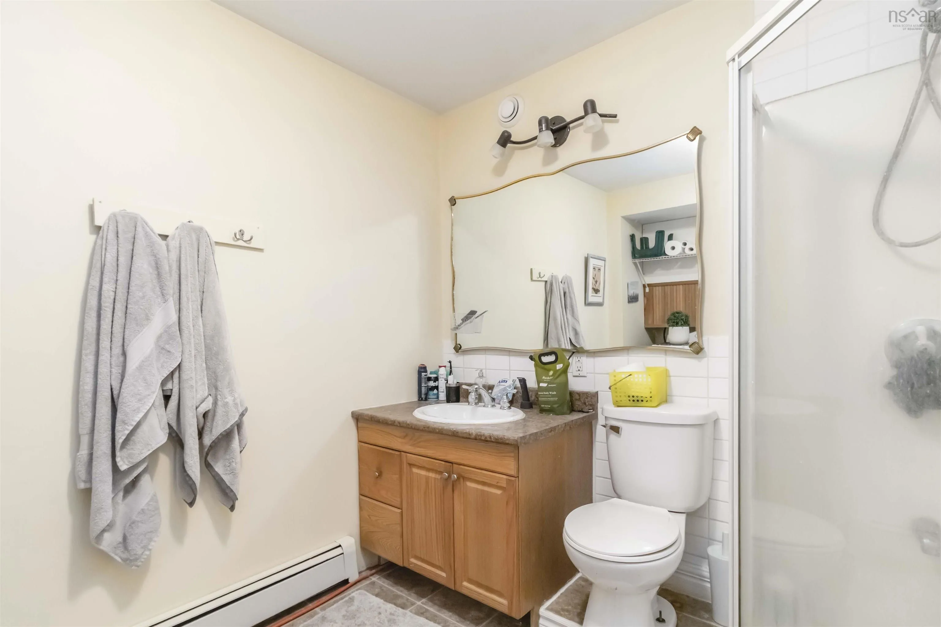 31 Beechwood Drive, Truro, NS B2N 1R3, 5 Bedrooms Bedrooms, ,2 BathroomsBathrooms,Residential,For Sale,Beechwood,202522533