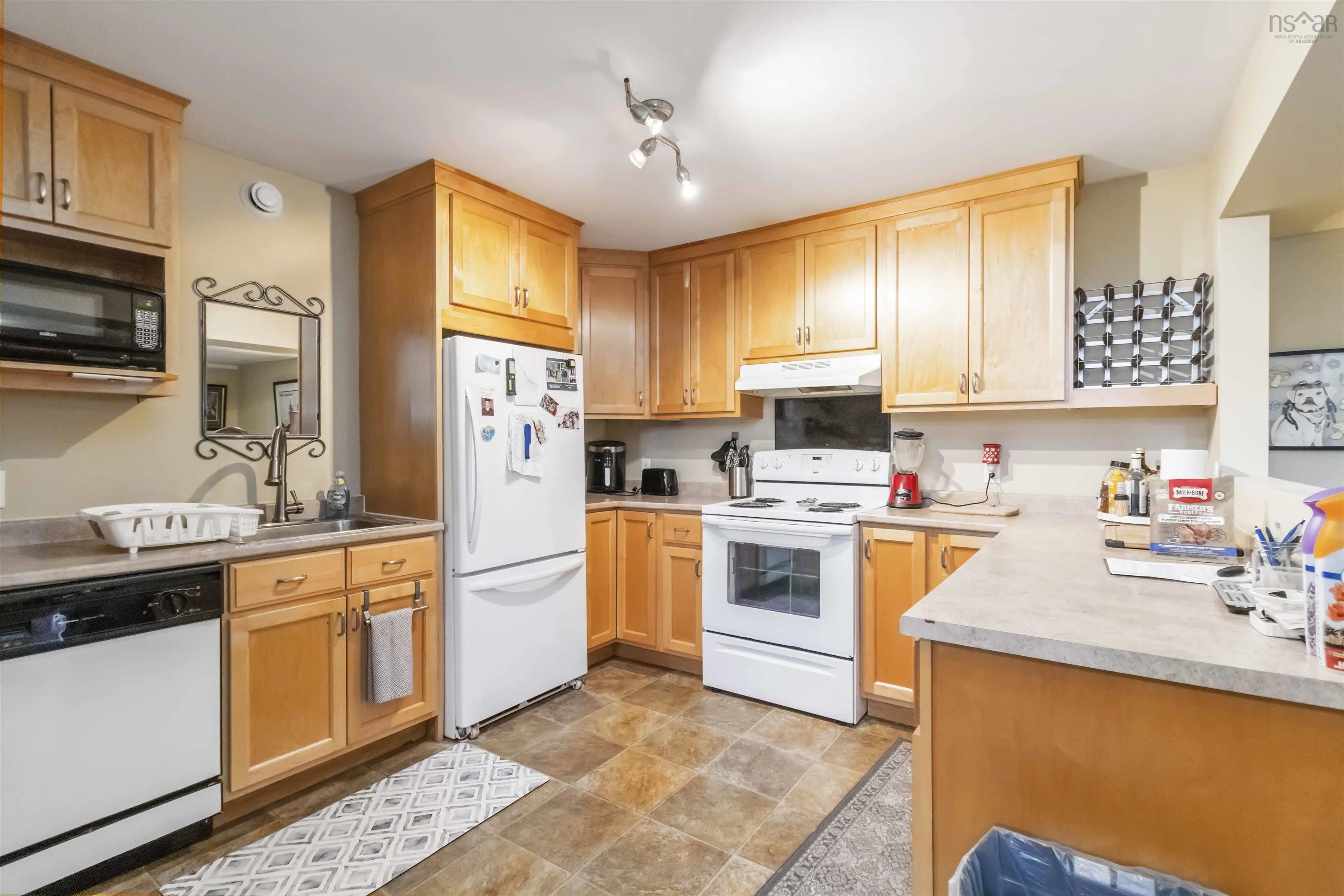 31 Beechwood Drive, Truro, NS B2N 1R3, 5 Bedrooms Bedrooms, ,2 BathroomsBathrooms,Residential,For Sale,Beechwood,202522533