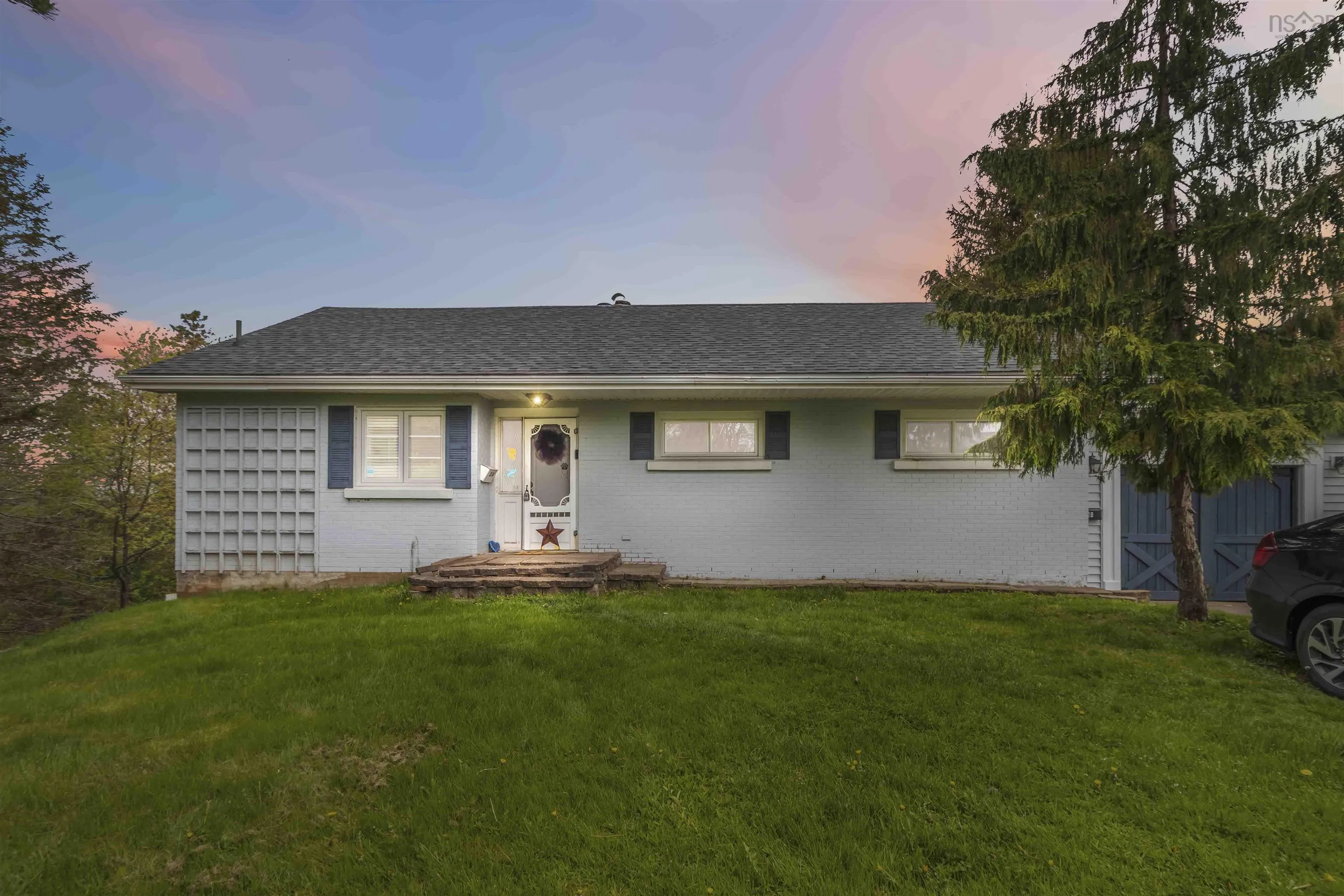 31 Beechwood Drive, Truro, NS B2N 1R3, 5 Bedrooms Bedrooms, ,2 BathroomsBathrooms,Residential,For Sale,Beechwood,202522533