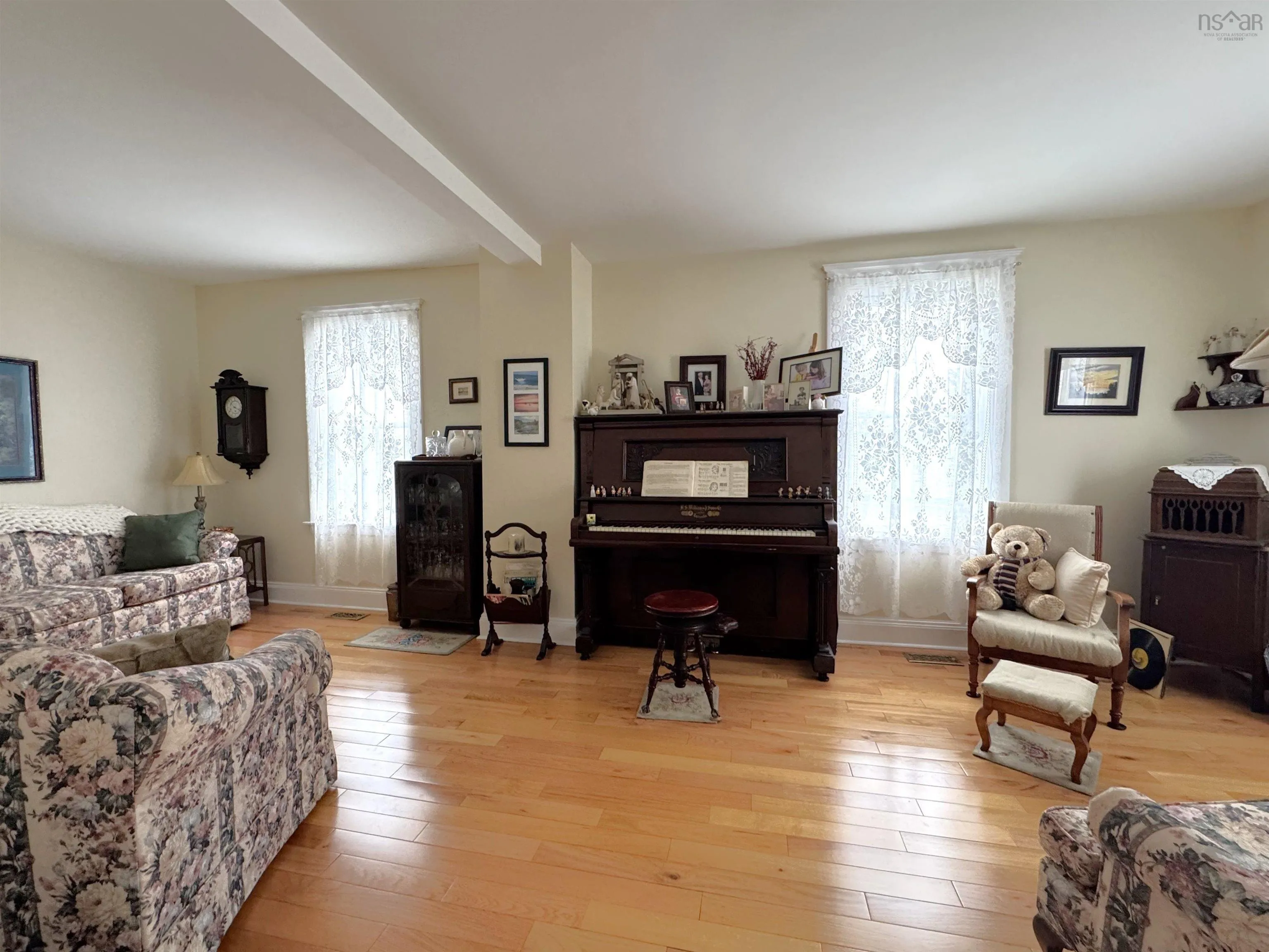 445 Willow Avenue, New Glasgow Ns B2h 2a1, 4 Bedrooms Bedrooms, ,2 BathroomsBathrooms,Residential,For Sale,Willow,202510567