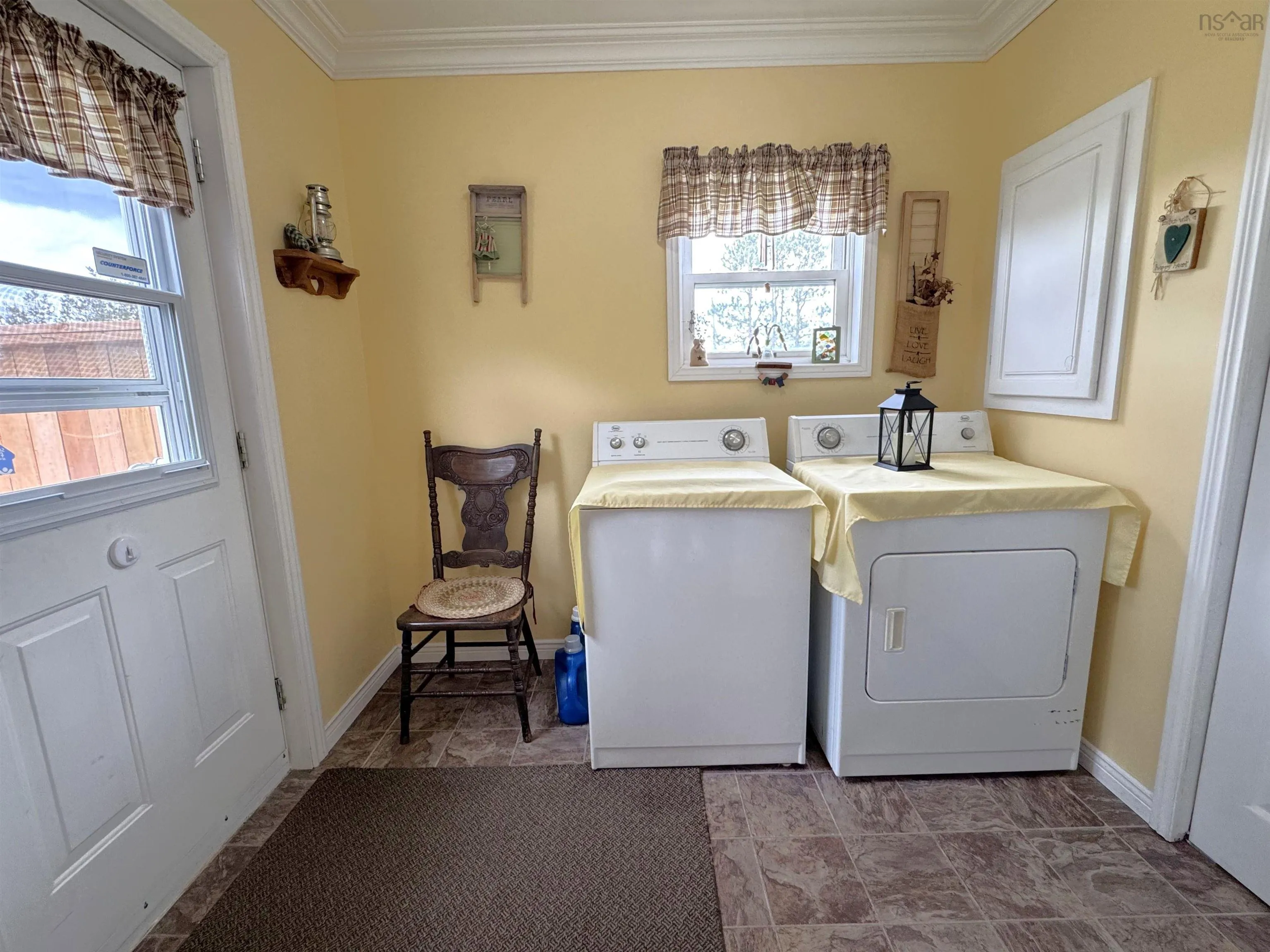 445 Willow Avenue, New Glasgow Ns B2h 2a1, 4 Bedrooms Bedrooms, ,2 BathroomsBathrooms,Residential,For Sale,Willow,202510567