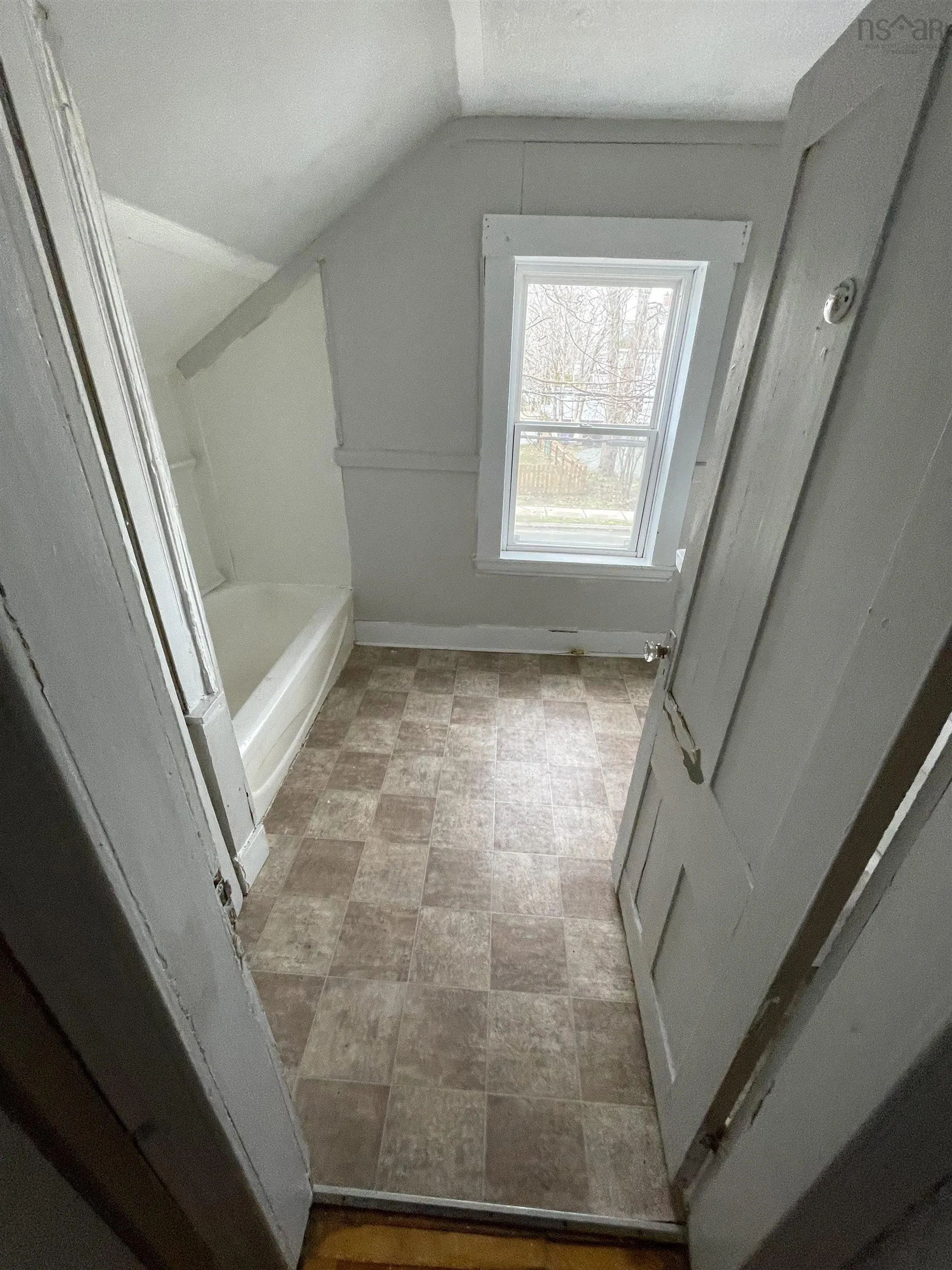 27 Pleasant Street, Truro, NS B2N 3R5, 4 Bedrooms Bedrooms, ,Residential Income,For Sale,Pleasant,202507895
