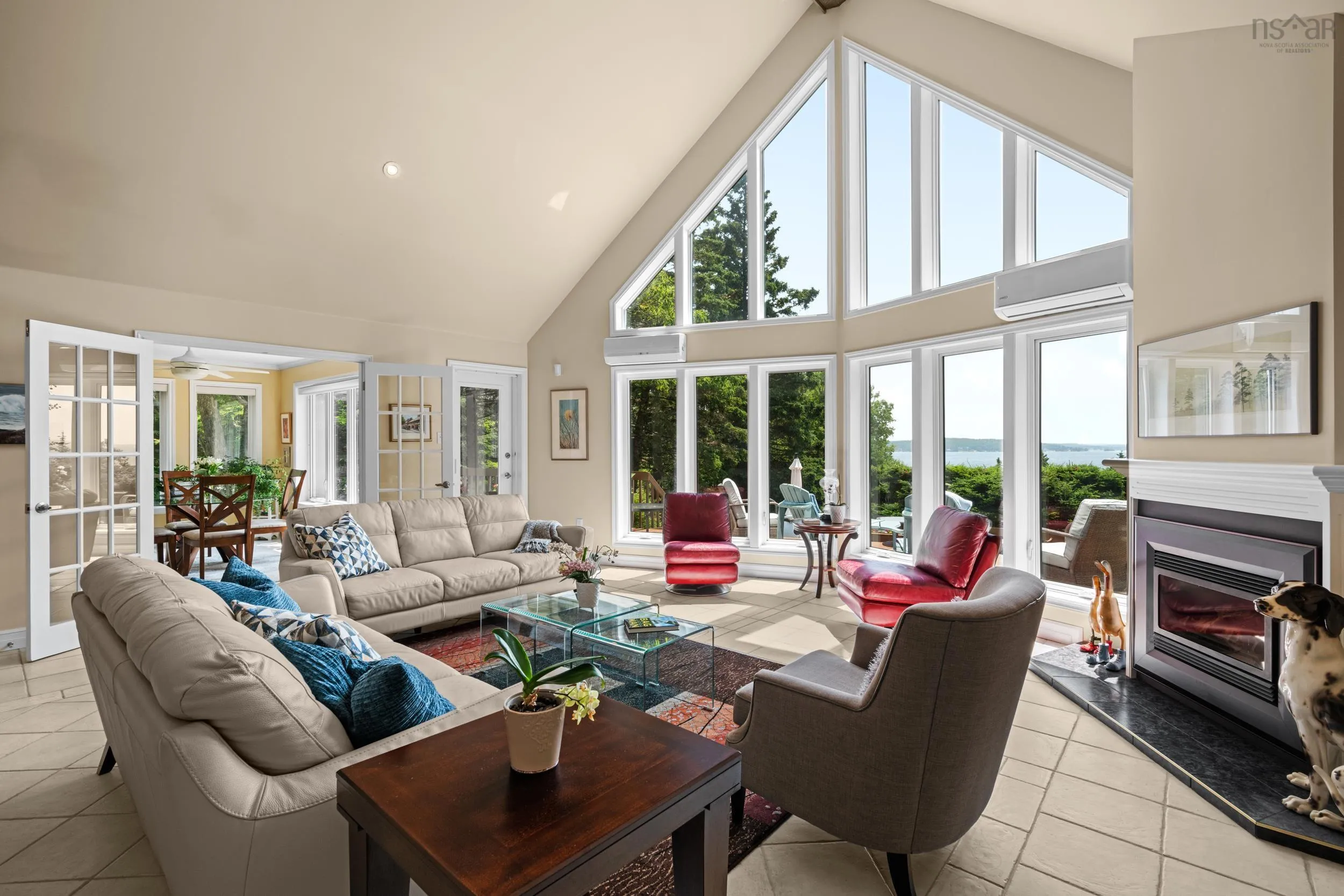 3 Island View Drive, Boutiliers Point, NS B3Z 1S5, 4 Bedrooms Bedrooms, ,2 BathroomsBathrooms,Residential,For Sale,Island View,202518254