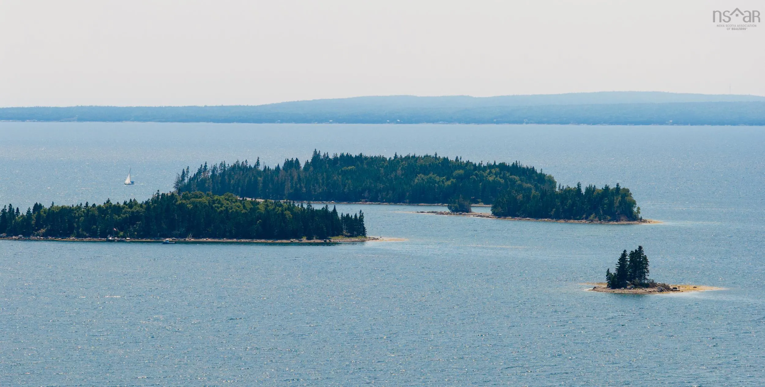 3 Island View Drive, Boutiliers Point, NS B3Z 1S5, 4 Bedrooms Bedrooms, ,2 BathroomsBathrooms,Residential,For Sale,Island View,202518254