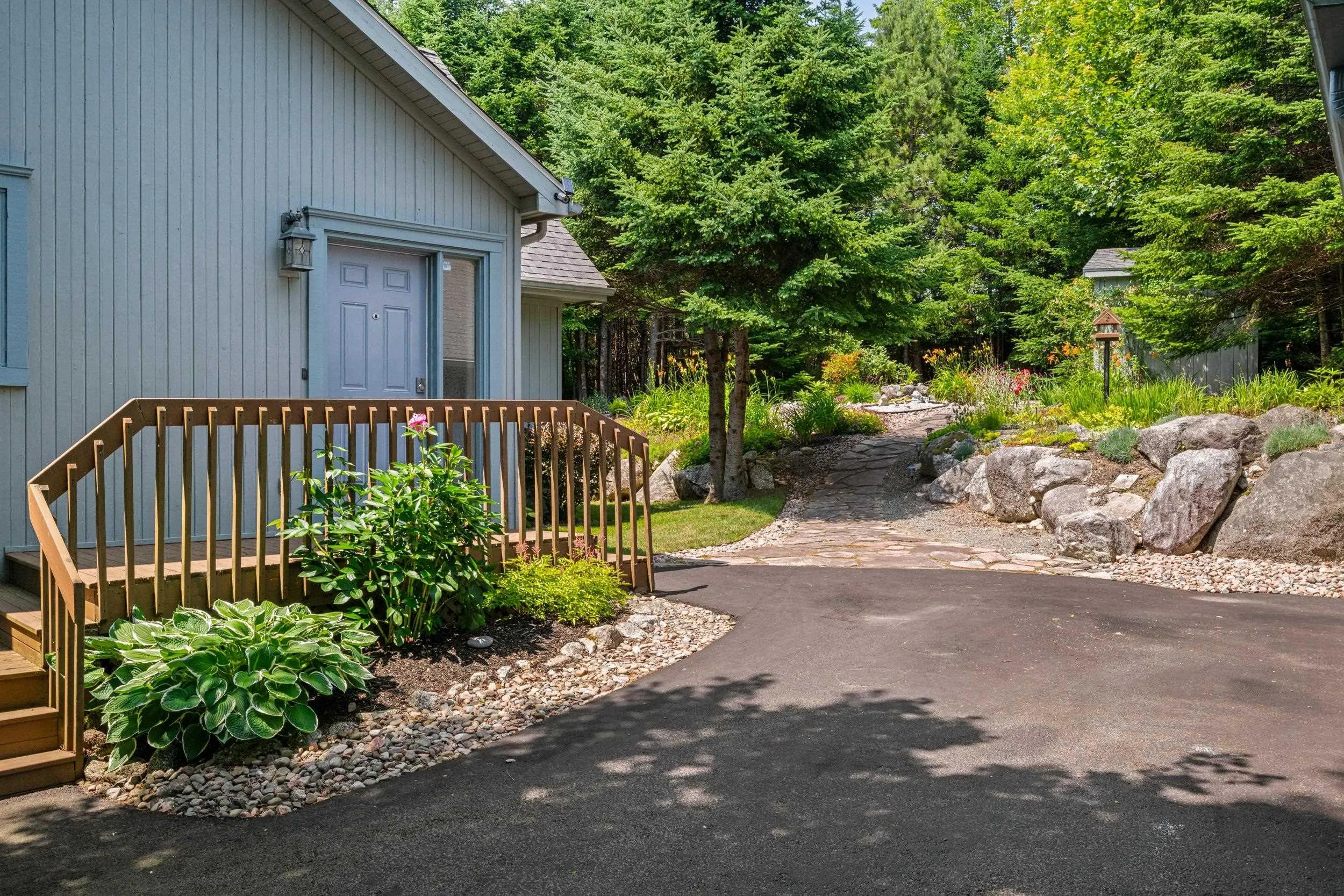 3 Island View Drive, Boutiliers Point, NS B3Z 1S5, 4 Bedrooms Bedrooms, ,2 BathroomsBathrooms,Residential,For Sale,Island View,202518254