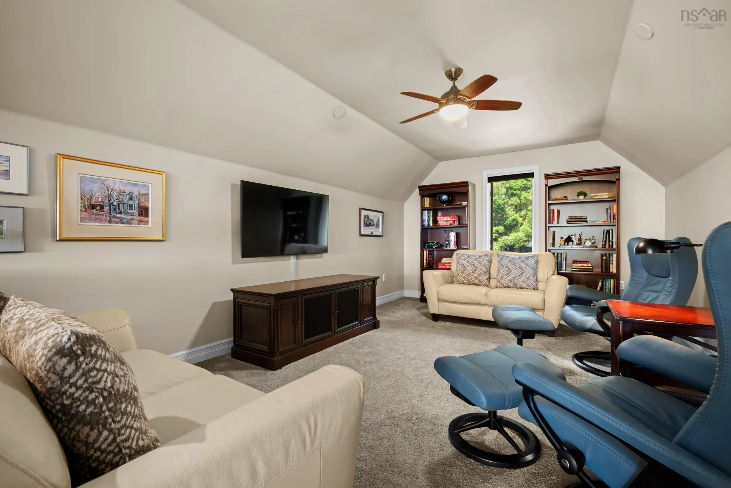 3 Island View Drive, Boutiliers Point, NS B3Z 1S5, 4 Bedrooms Bedrooms, ,2 BathroomsBathrooms,Residential,For Sale,Island View,202518254