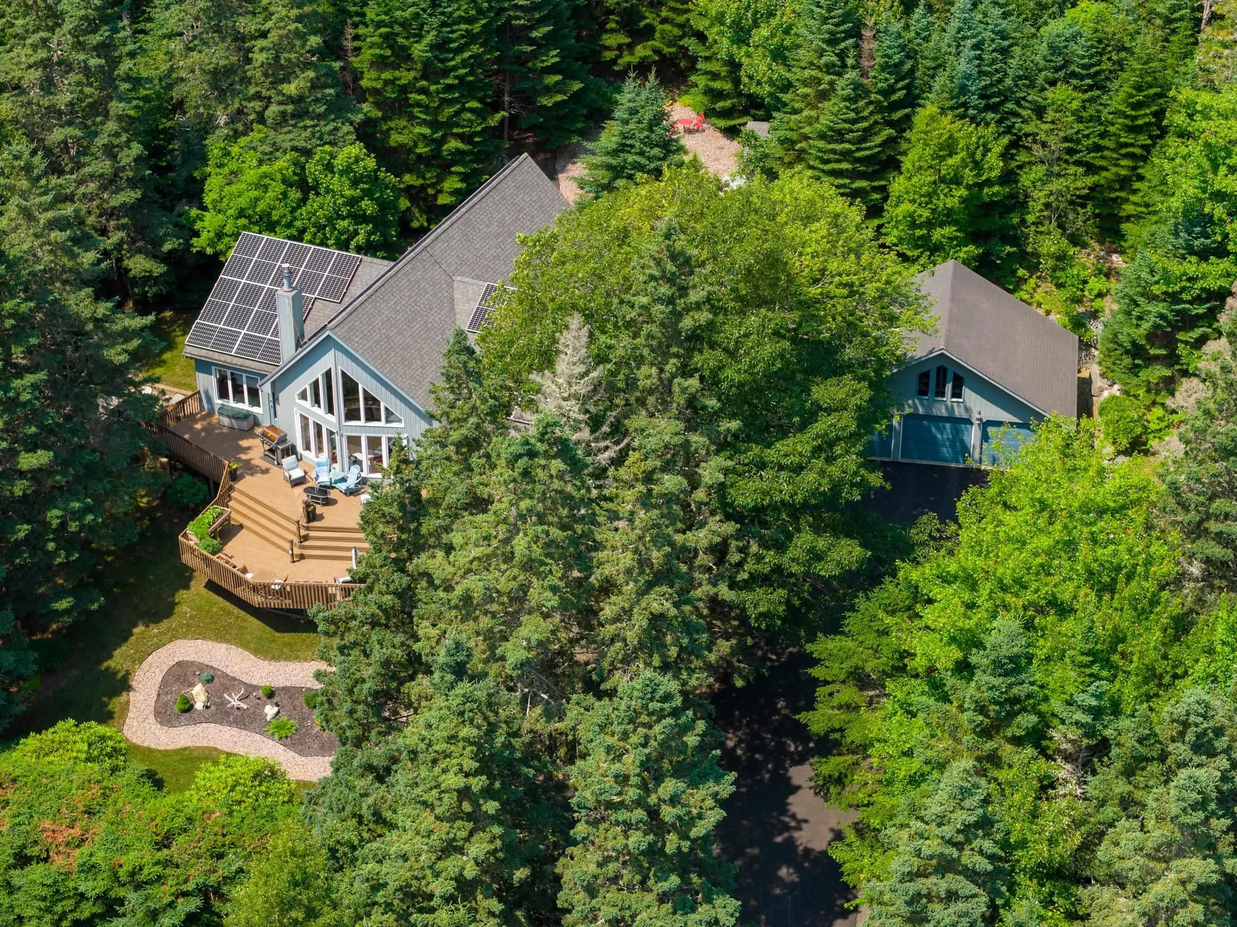 3 Island View Drive, Boutiliers Point, NS B3Z 1S5, 4 Bedrooms Bedrooms, ,2 BathroomsBathrooms,Residential,For Sale,Island View,202518254