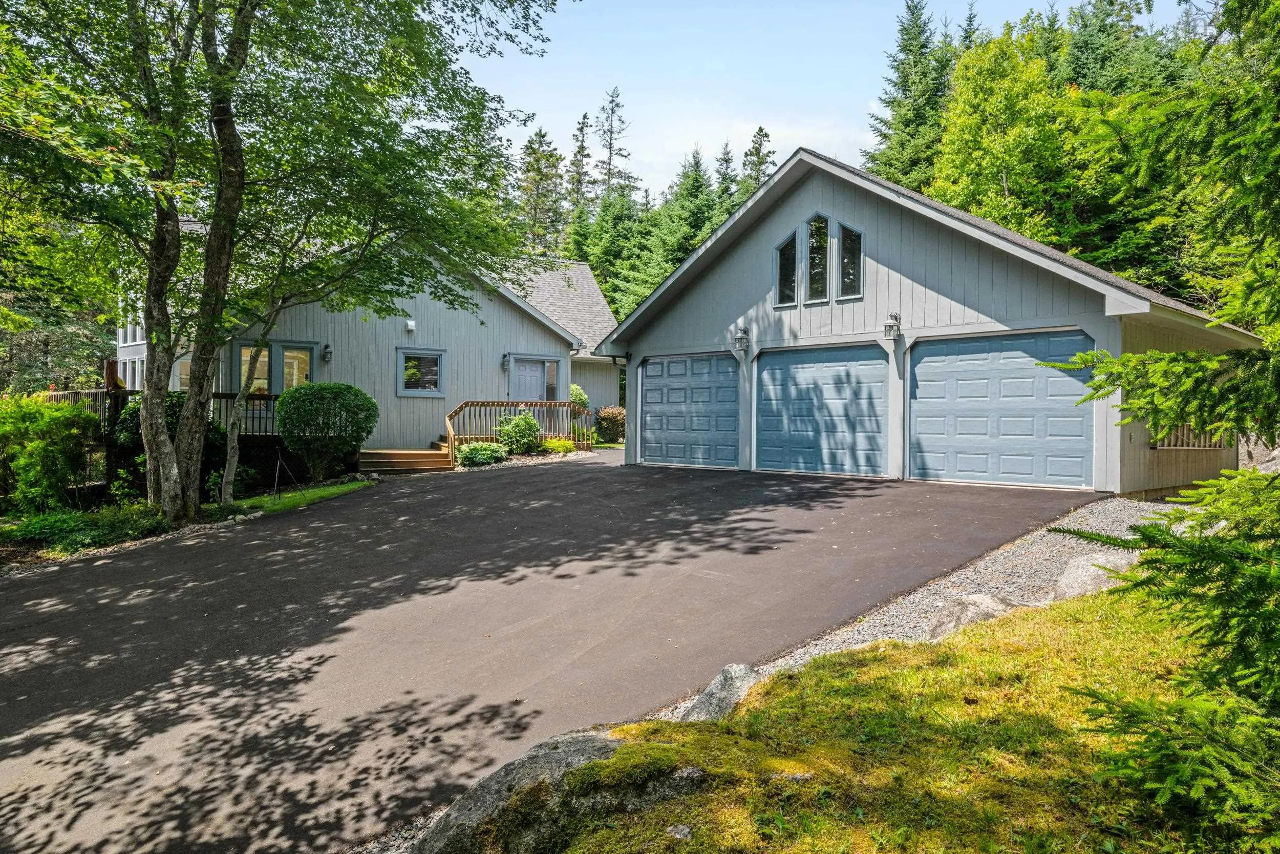 3 Island View Drive, Boutiliers Point, NS B3Z 1S5, 4 Bedrooms Bedrooms, ,2 BathroomsBathrooms,Residential,For Sale,Island View,202518254