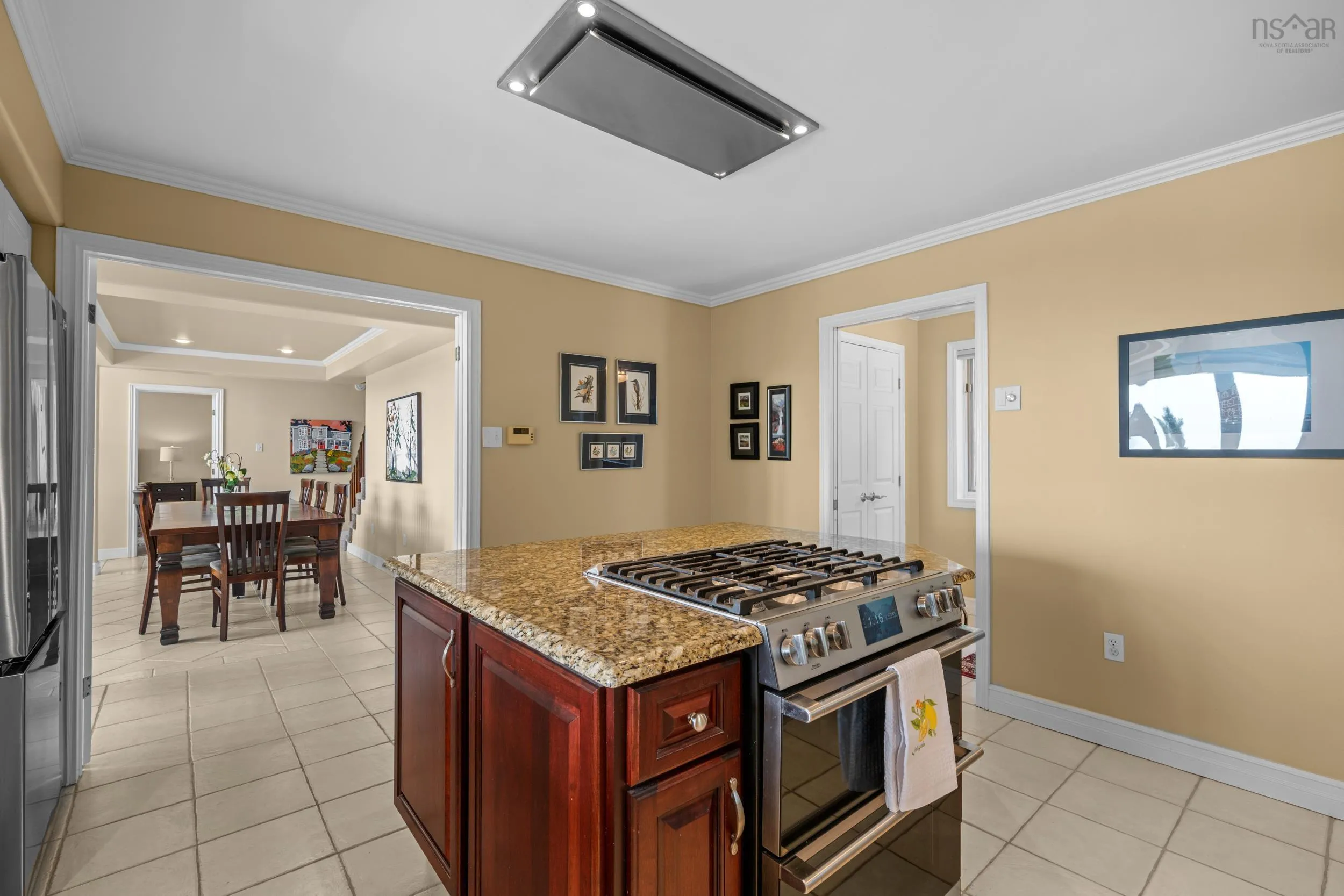 3 Island View Drive, Boutiliers Point, NS B3Z 1S5, 4 Bedrooms Bedrooms, ,2 BathroomsBathrooms,Residential,For Sale,Island View,202518254