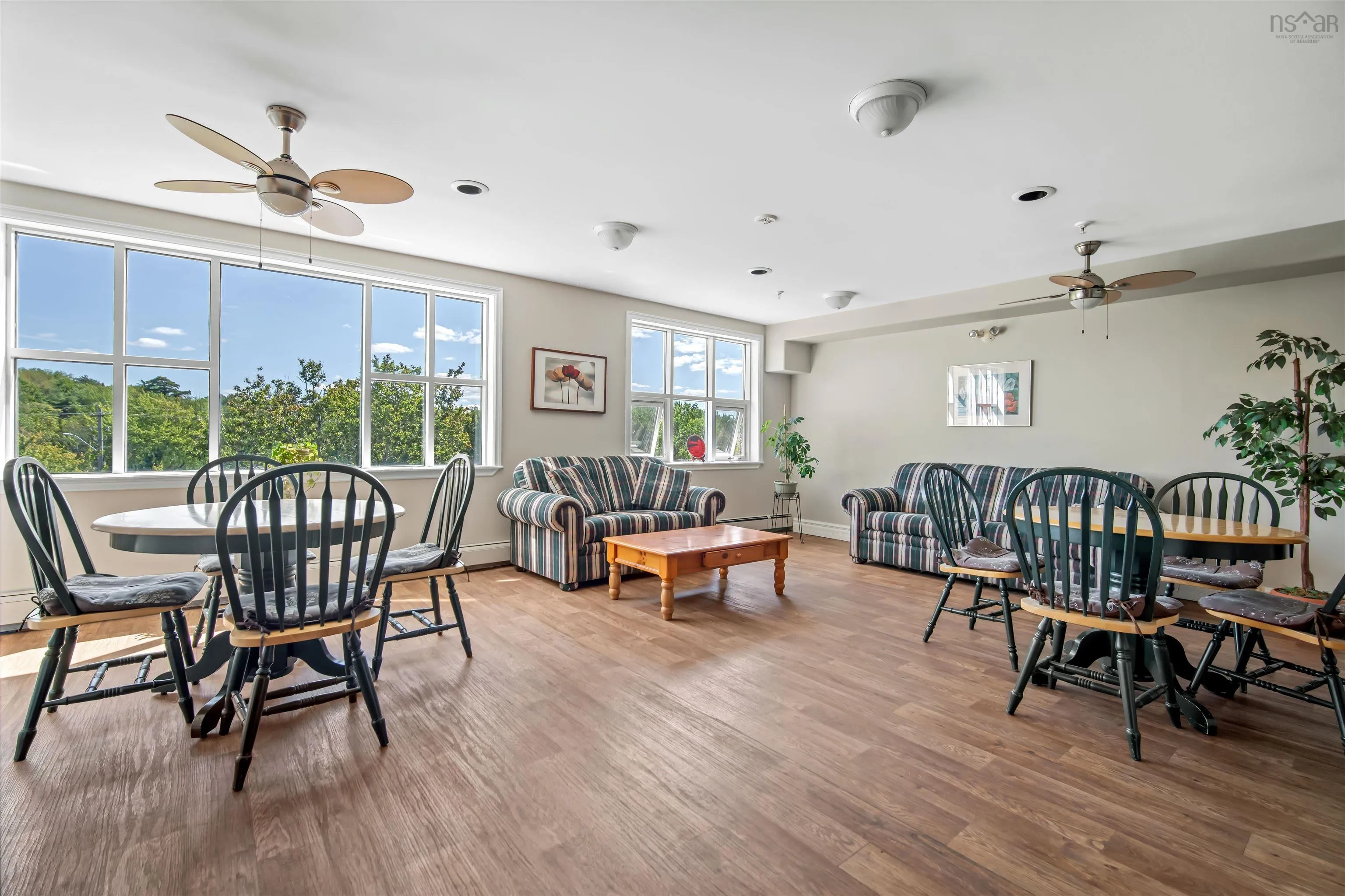 312-2 Lake Drive, Bedford, NS B4A 4H7, 2 Bedrooms Bedrooms, ,2 BathroomsBathrooms,Residential,For Sale,Lake,202521300