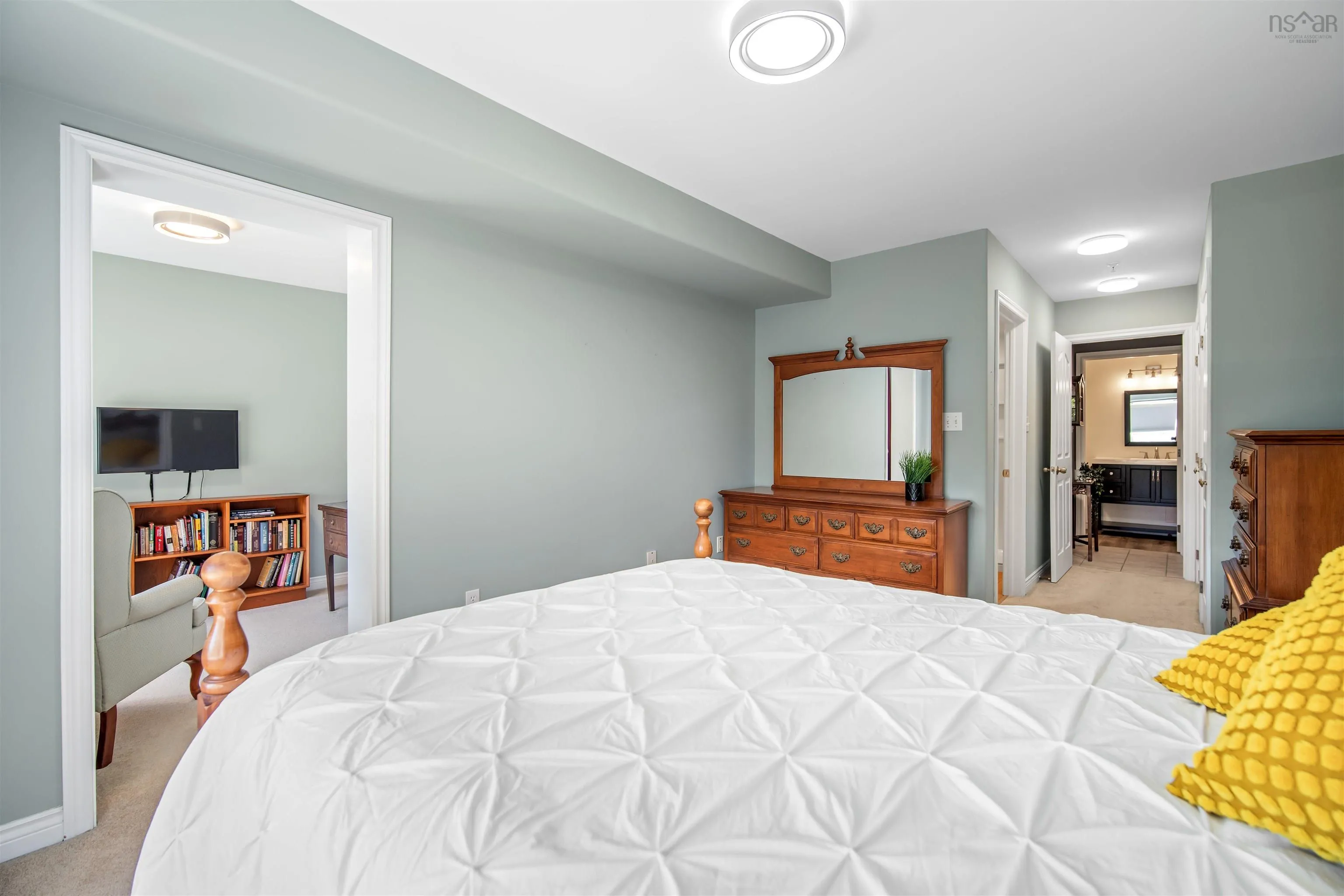 312-2 Lake Drive, Bedford, NS B4A 4H7, 2 Bedrooms Bedrooms, ,2 BathroomsBathrooms,Residential,For Sale,Lake,202521300