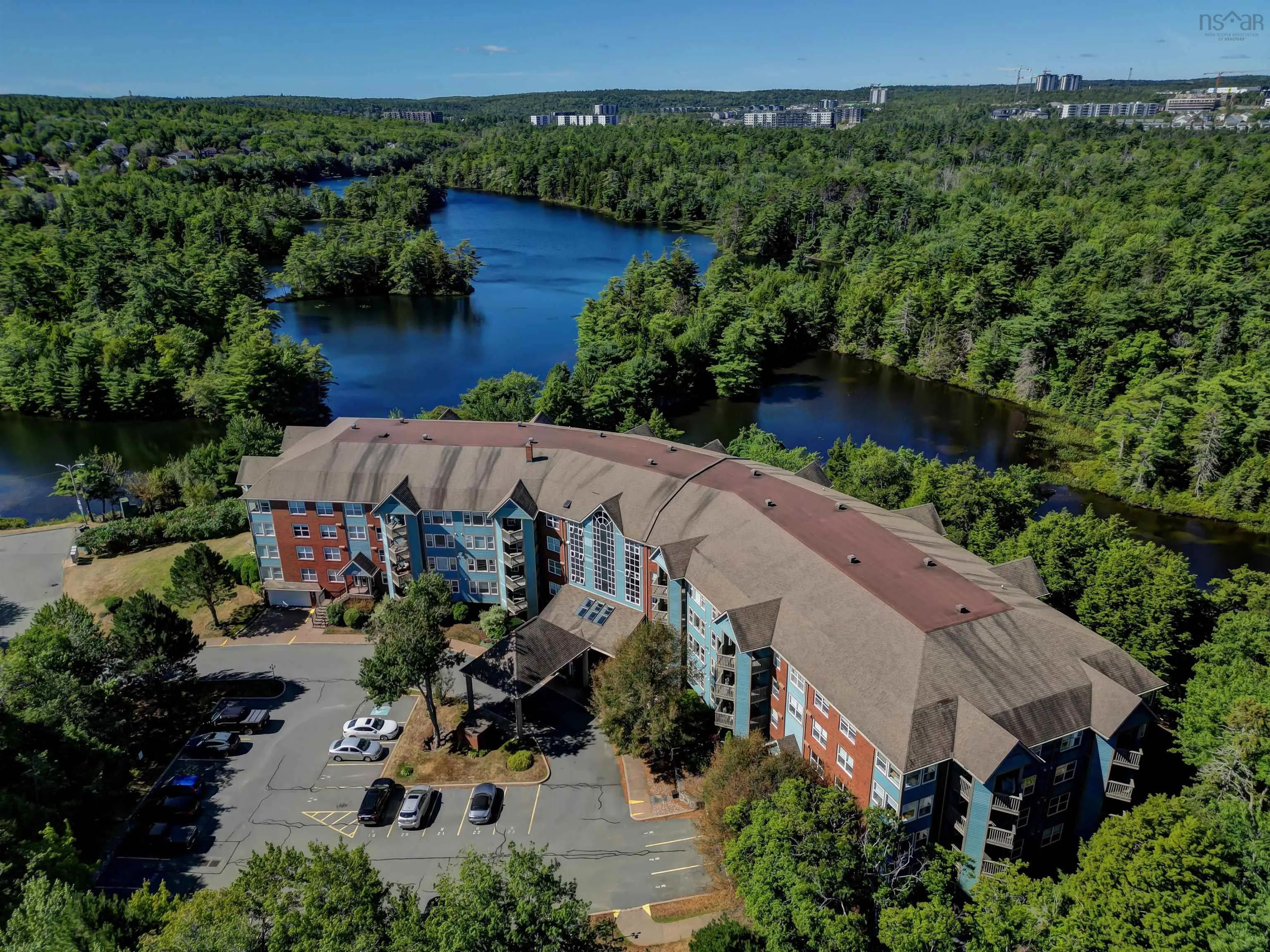 312-2 Lake Drive, Bedford, NS B4A 4H7, 2 Bedrooms Bedrooms, ,2 BathroomsBathrooms,Residential,For Sale,Lake,202521300