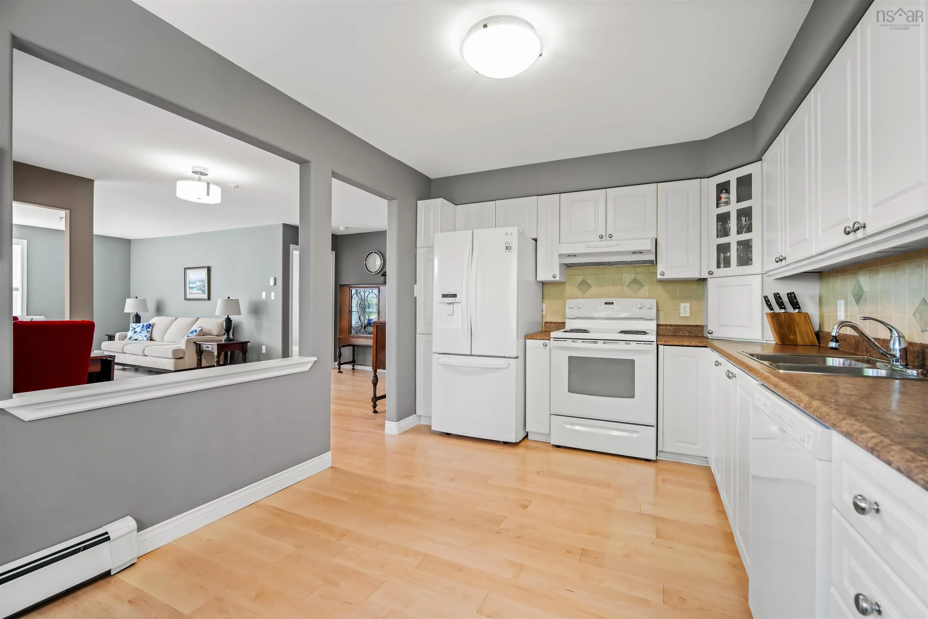 312-2 Lake Drive, Bedford, NS B4A 4H7, 2 Bedrooms Bedrooms, ,2 BathroomsBathrooms,Residential,For Sale,Lake,202521300