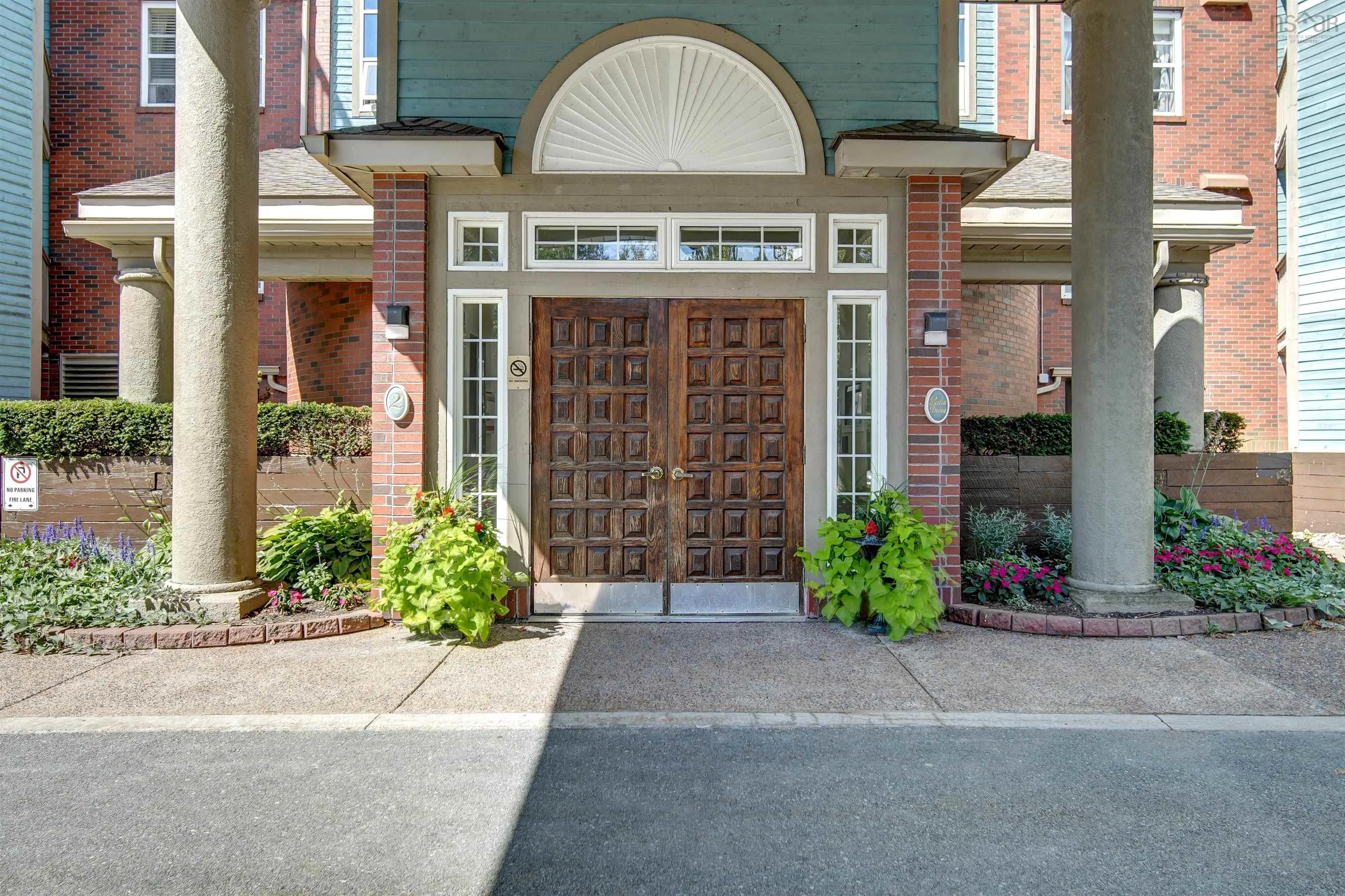 312-2 Lake Drive, Bedford, NS B4A 4H7, 2 Bedrooms Bedrooms, ,2 BathroomsBathrooms,Residential,For Sale,Lake,202521300