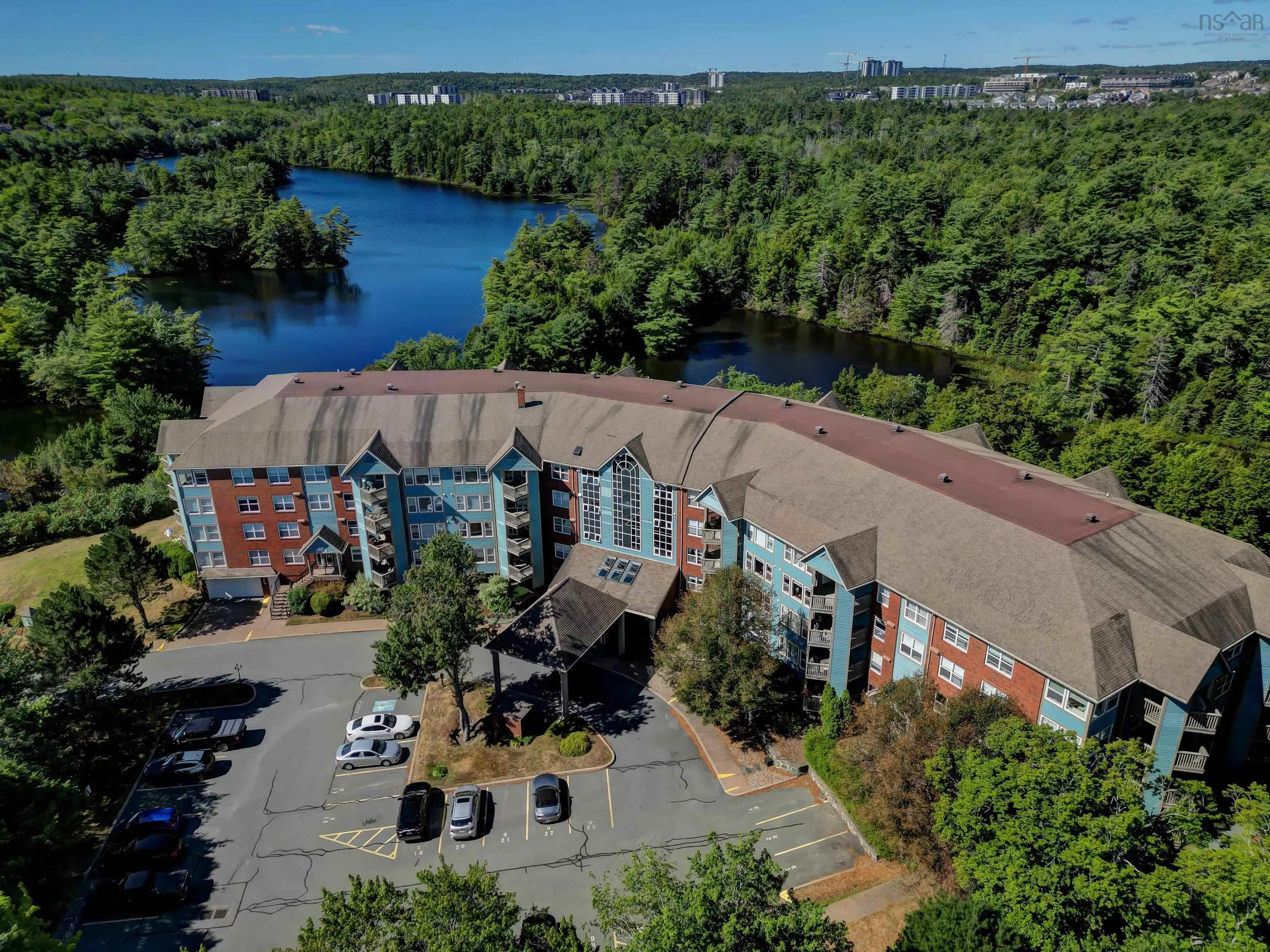 312-2 Lake Drive, Bedford, NS B4A 4H7, 2 Bedrooms Bedrooms, ,2 BathroomsBathrooms,Residential,For Sale,Lake,202521300