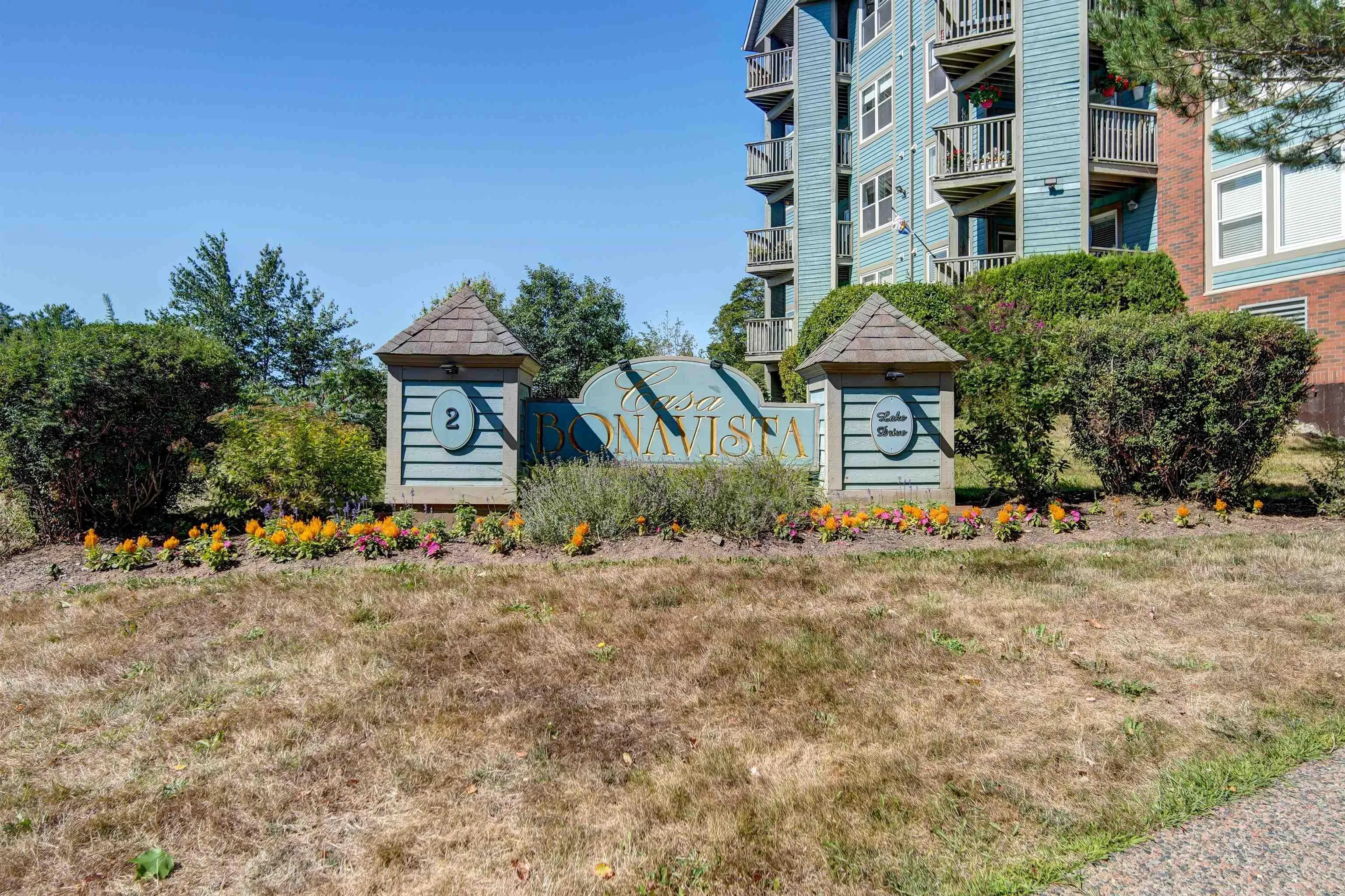 312-2 Lake Drive, Bedford, NS B4A 4H7, 2 Bedrooms Bedrooms, ,2 BathroomsBathrooms,Residential,For Sale,Lake,202521300