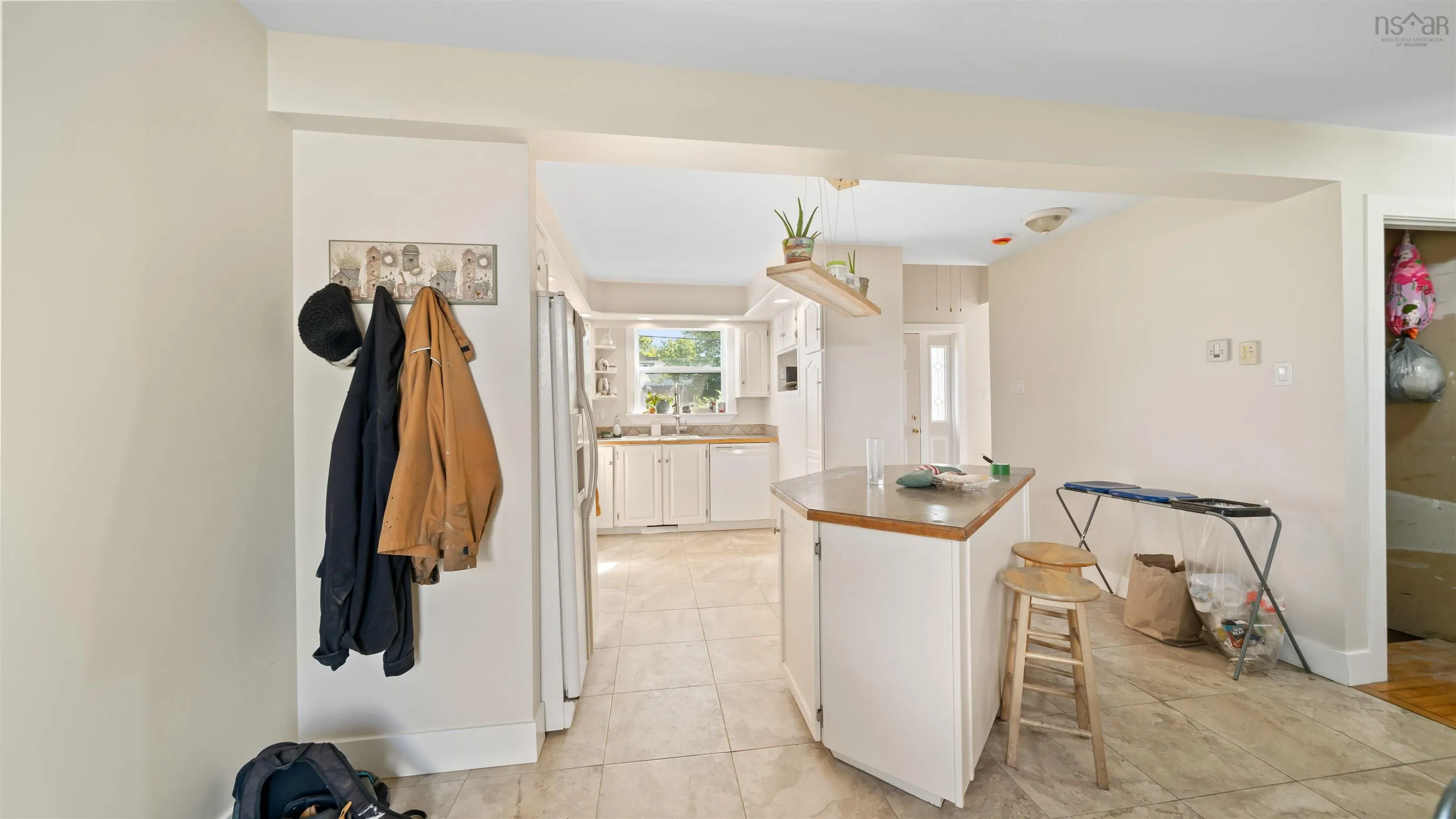 10 Fader Street, Dartmouth, NS B2X 1P3, 3 Bedrooms Bedrooms, ,2 BathroomsBathrooms,Residential,For Sale,Fader,202518315