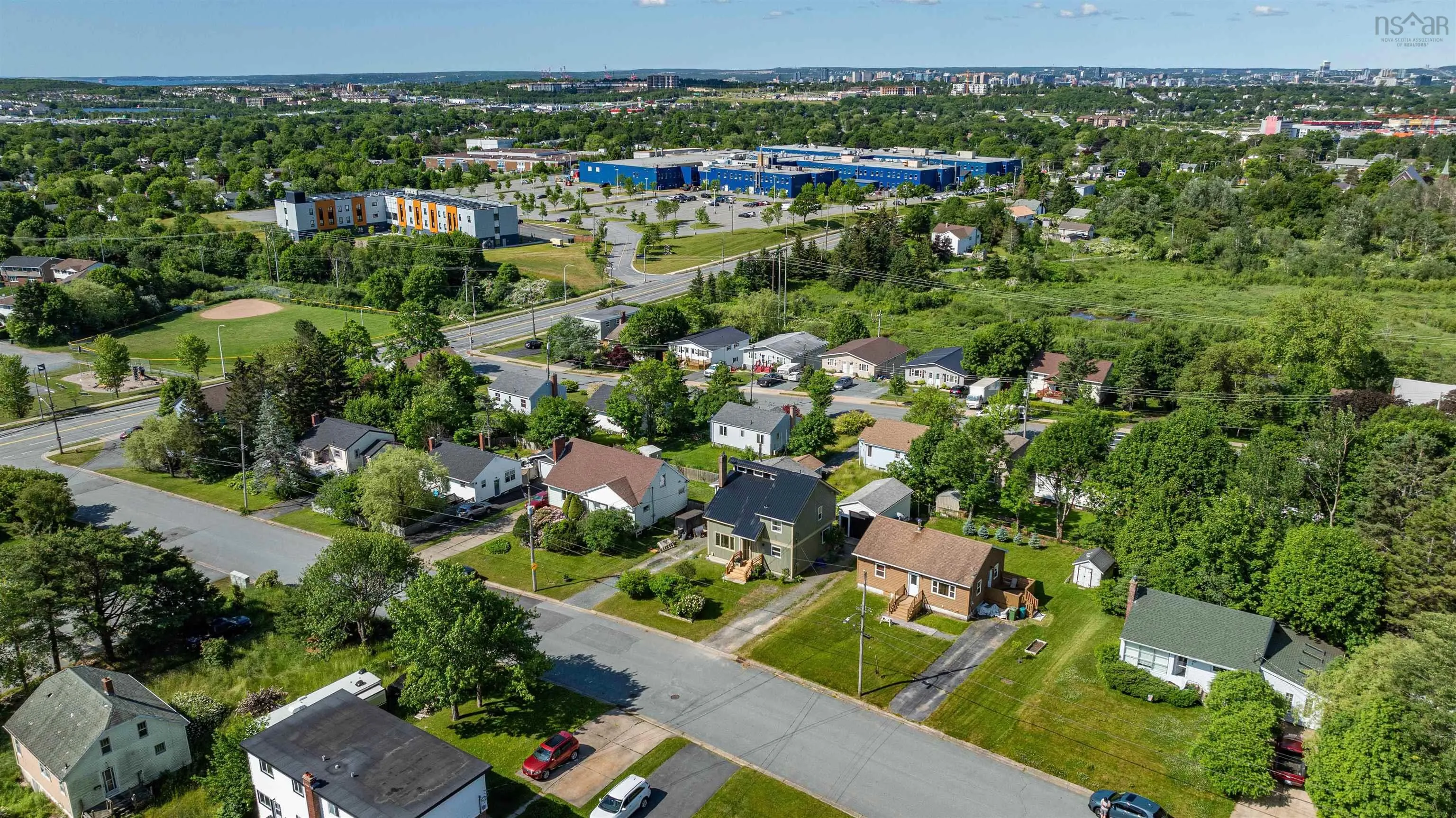 10 Fader Street, Dartmouth, NS B2X 1P3, 3 Bedrooms Bedrooms, ,2 BathroomsBathrooms,Residential,For Sale,Fader,202518315