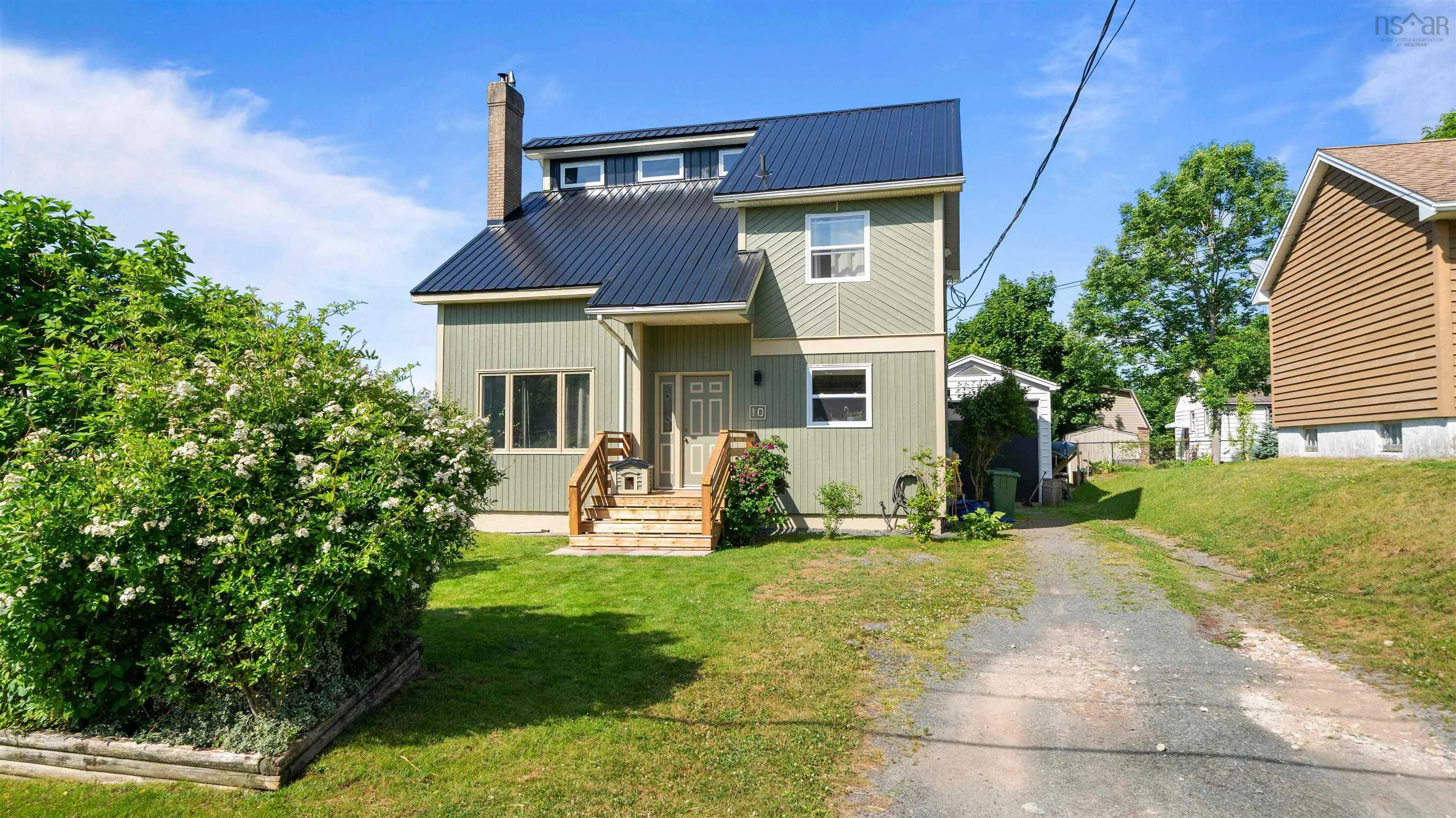 10 Fader Street, Dartmouth, NS B2X 1P3, 3 Bedrooms Bedrooms, ,2 BathroomsBathrooms,Residential,For Sale,Fader,202518315